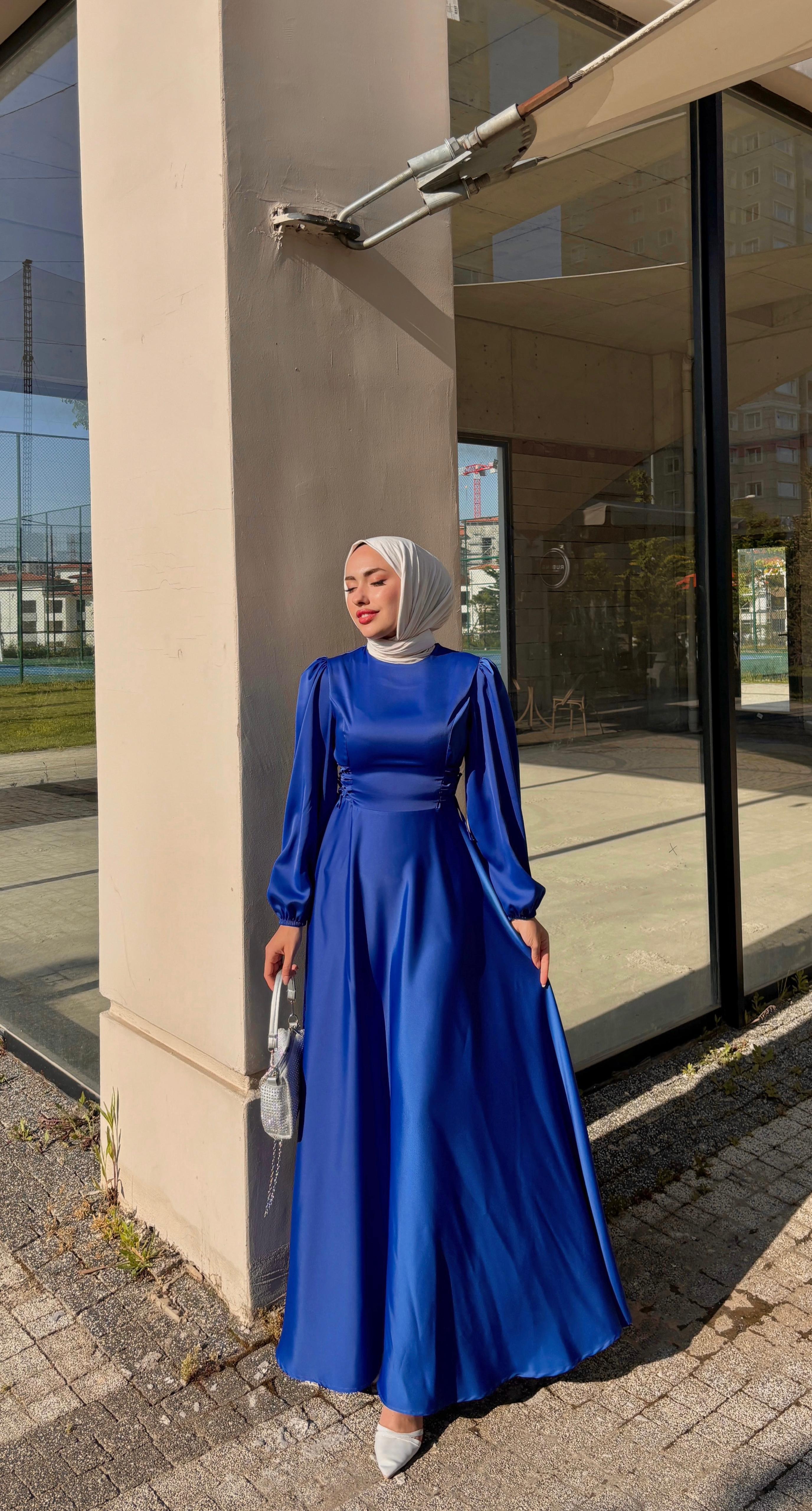 Piraye Abiye Saks Mavisi