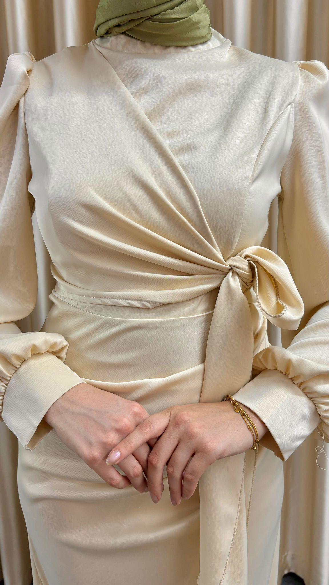 Yandan Bağlamalı Saten Krem