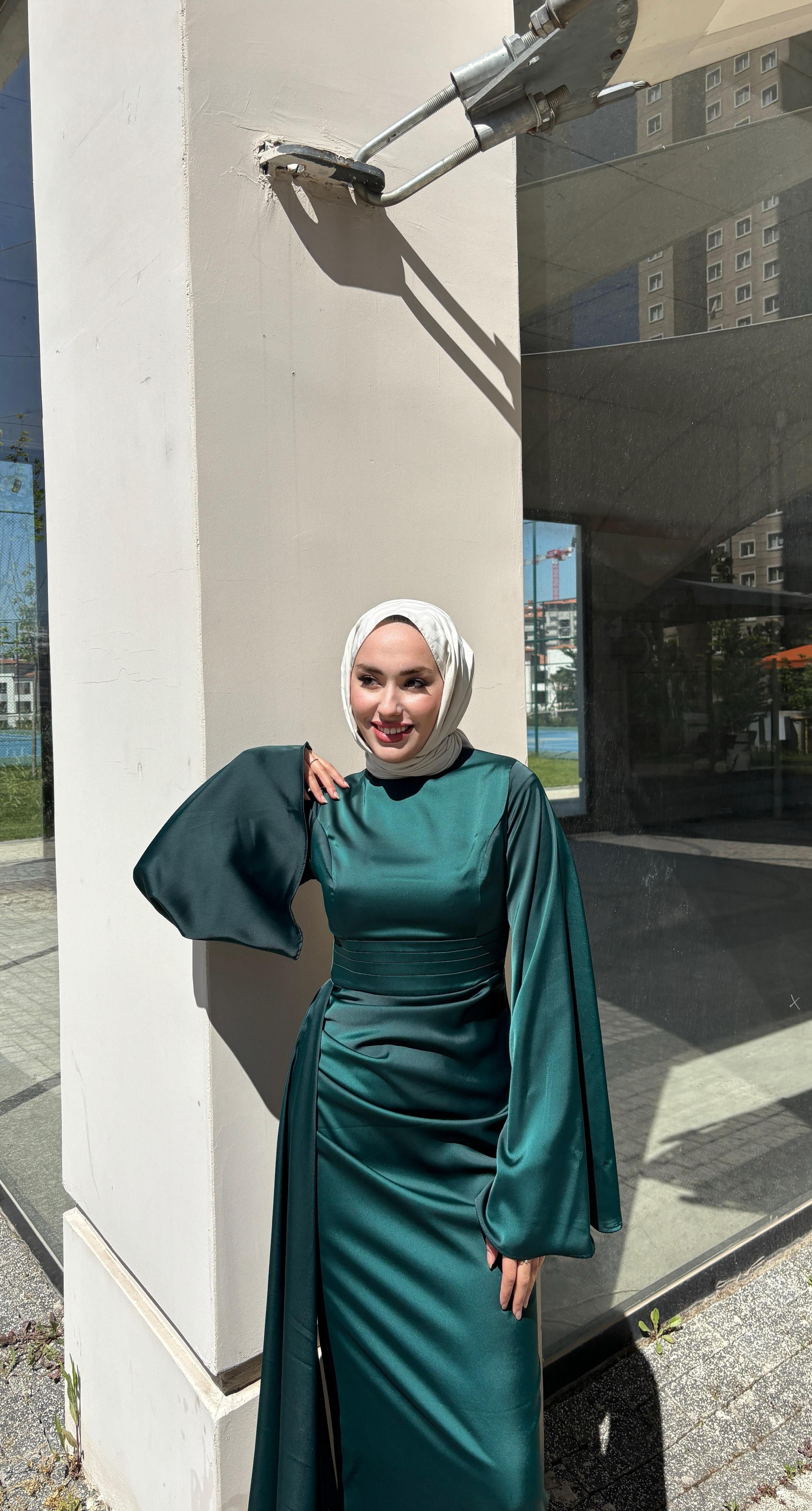 Zeyna Abiye Zümrüt Yeşili