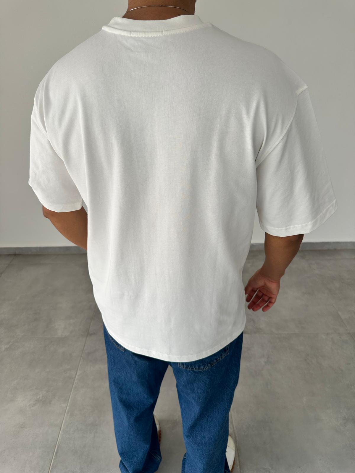 Beyaz Renk Oversize Kesim Basic T-Shirt