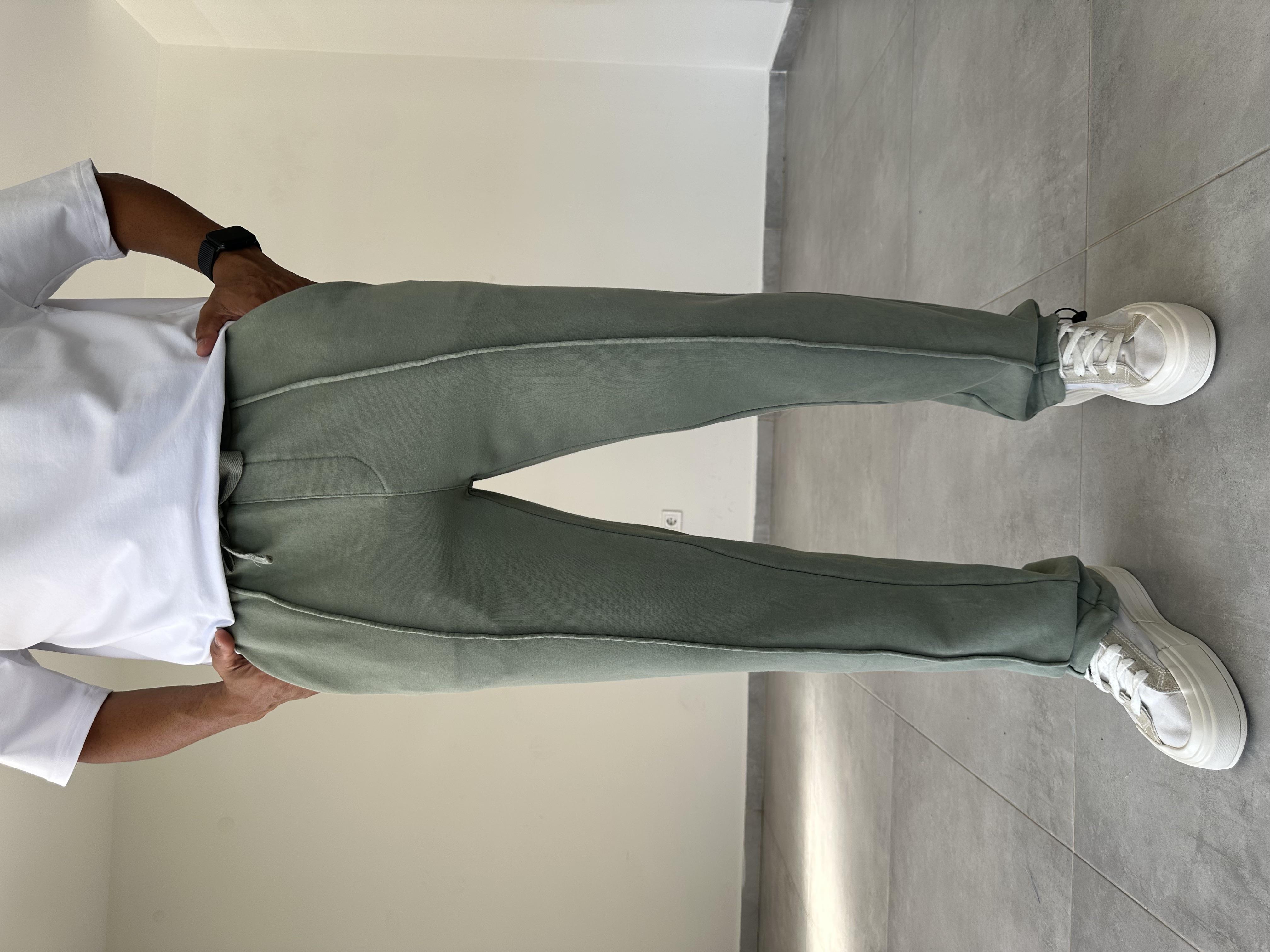 Ön Kısmı Çıma Detaylı Yeşil Renk Yıkamalı Kumaş Paça Kısmı Stoperli Baggy Eşofman