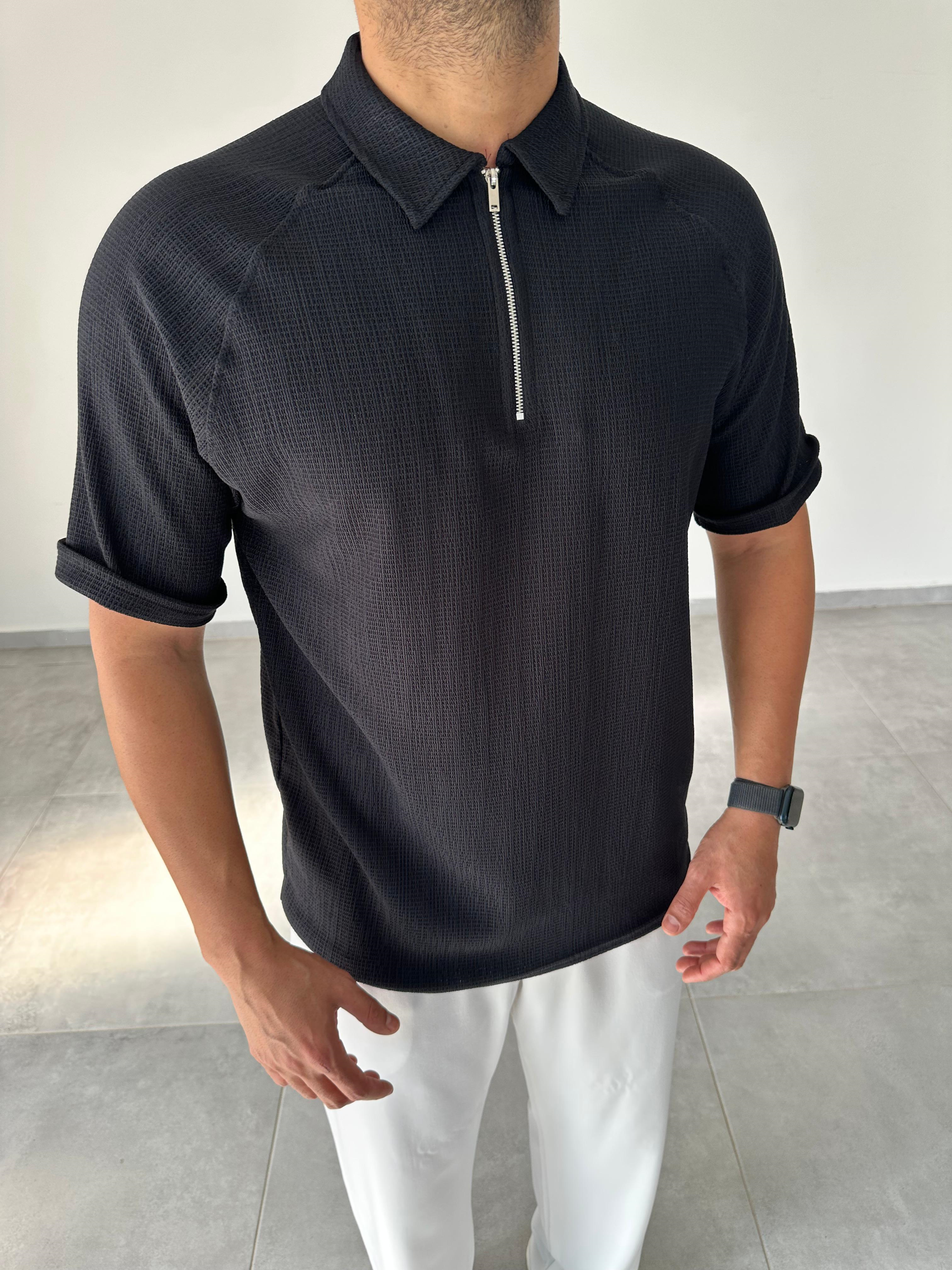 Siyah Renk Fermuarlı Polo Yaka T-Shirt