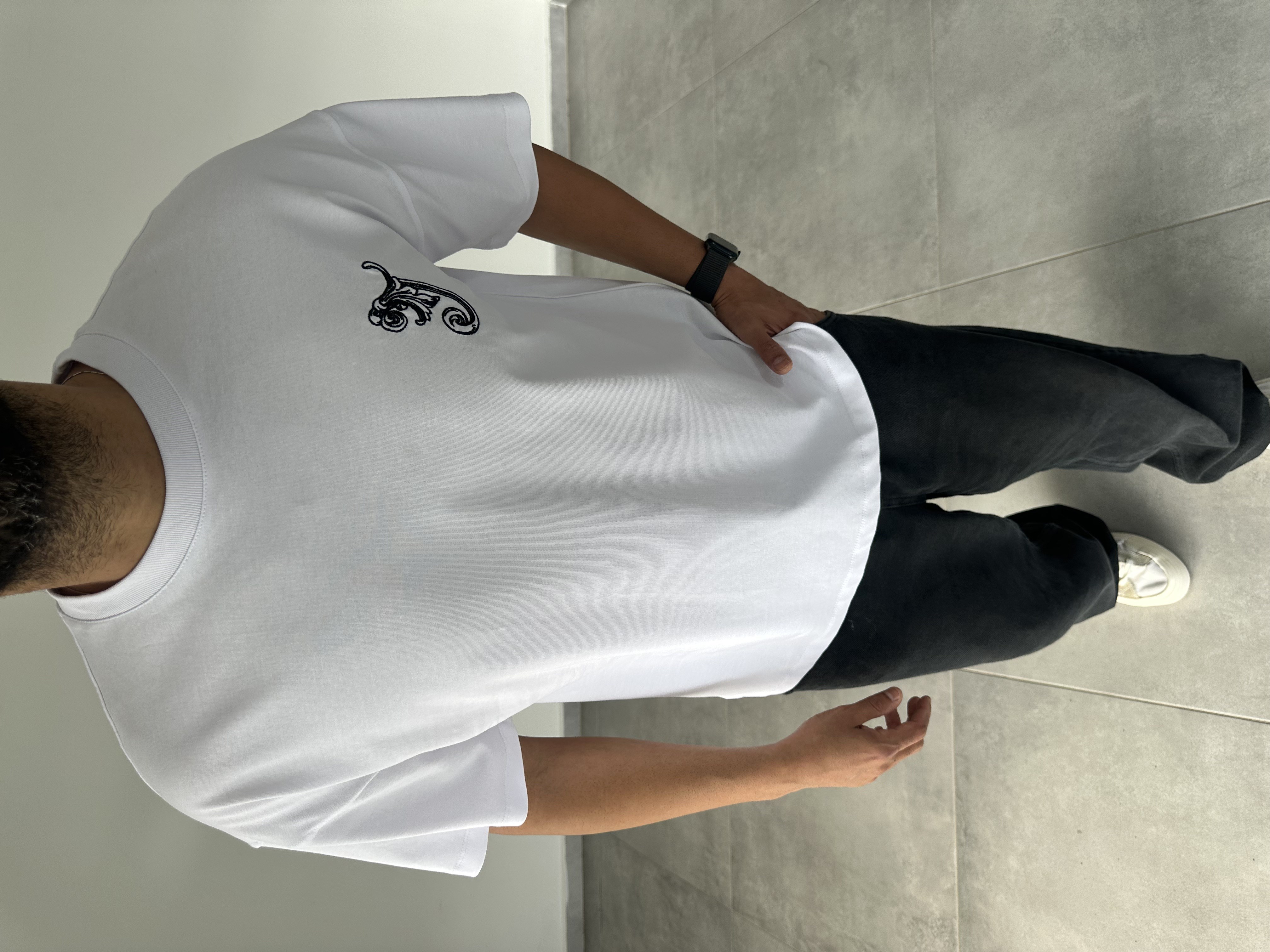 Beyaz Renk  Made İn Heaven Nakış Ve Baskılı Oversize T-Shirt