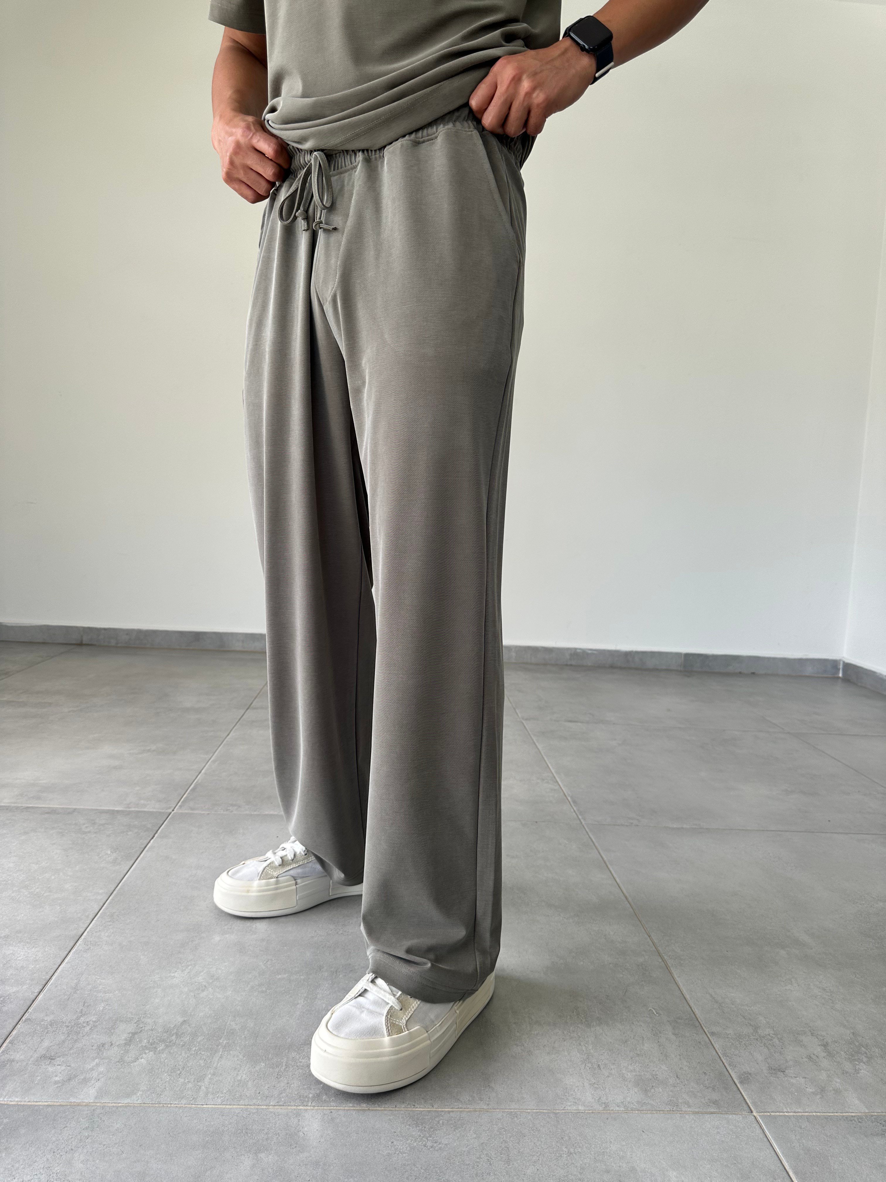 Haki Yeşil Renk  Rahat Kesim Kupra Kumaş Baggy Pantolon