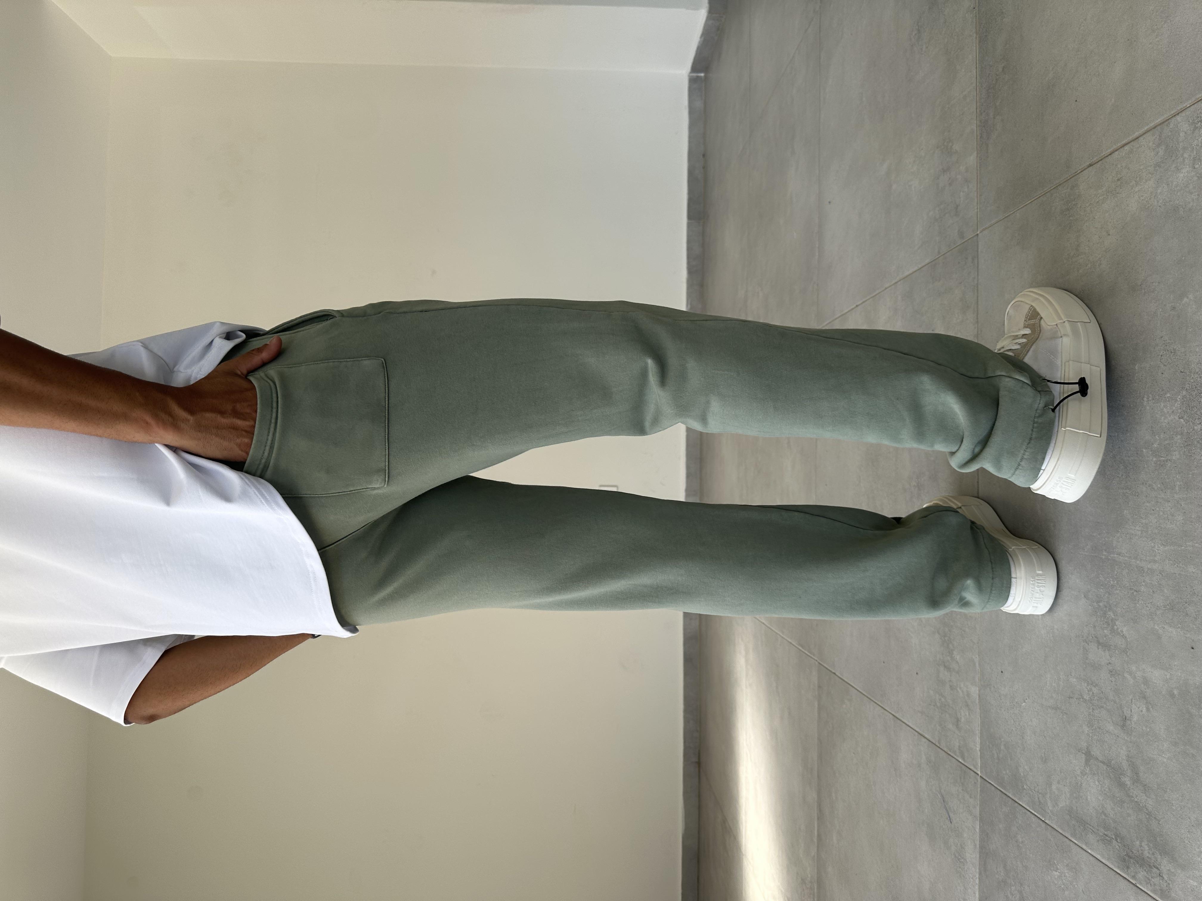 Ön Kısmı Çıma Detaylı Yeşil Renk Yıkamalı Kumaş Paça Kısmı Stoperli Baggy Eşofman