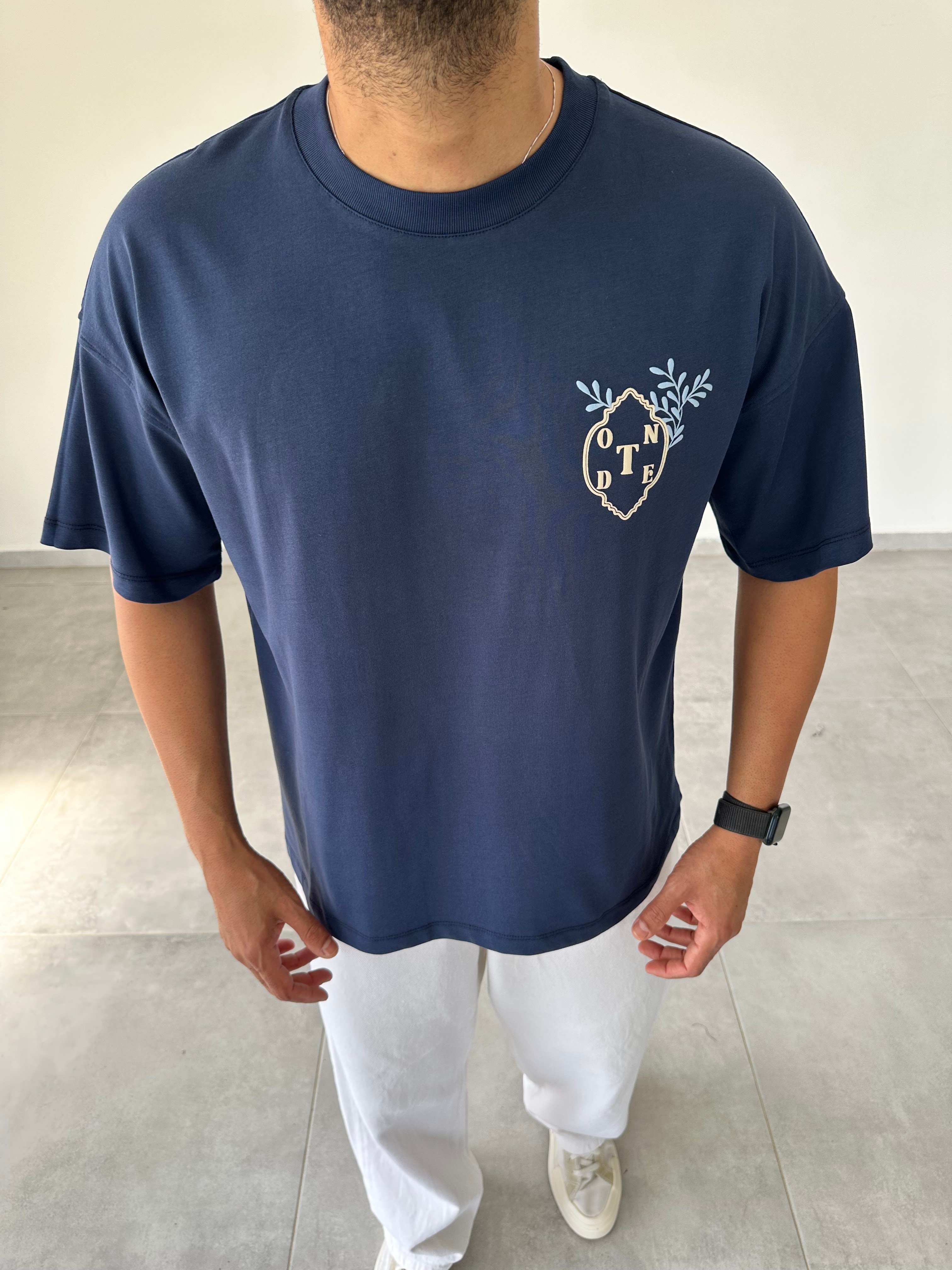 Lacivert Renk Nakış Ve Örme Harf Detaylı Oversize T-Shirt