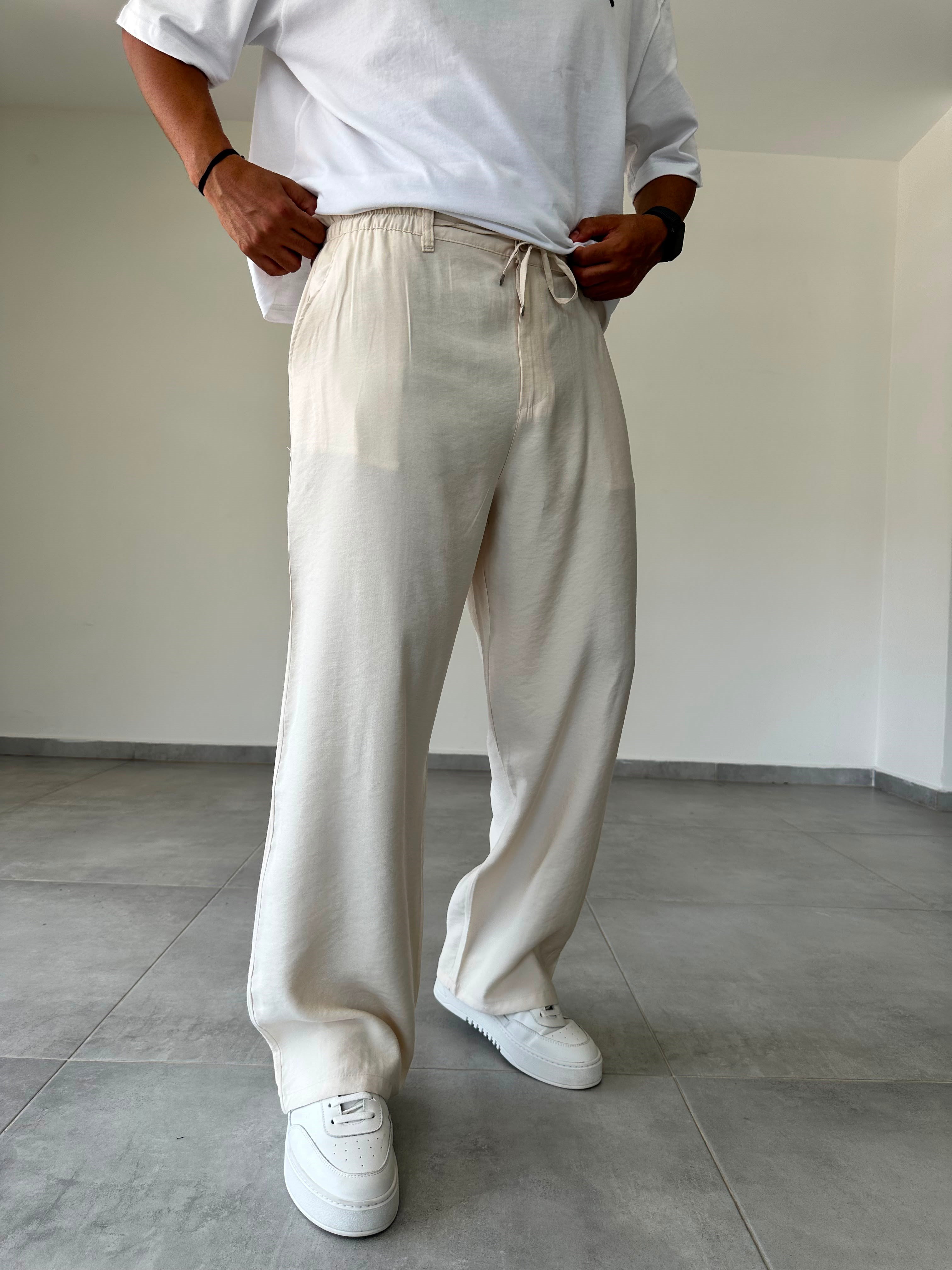 Tensel Kumaş Bel Kısmı Lastik Ve Bağcık Detaylı Bej Renk Baggy Pantolon