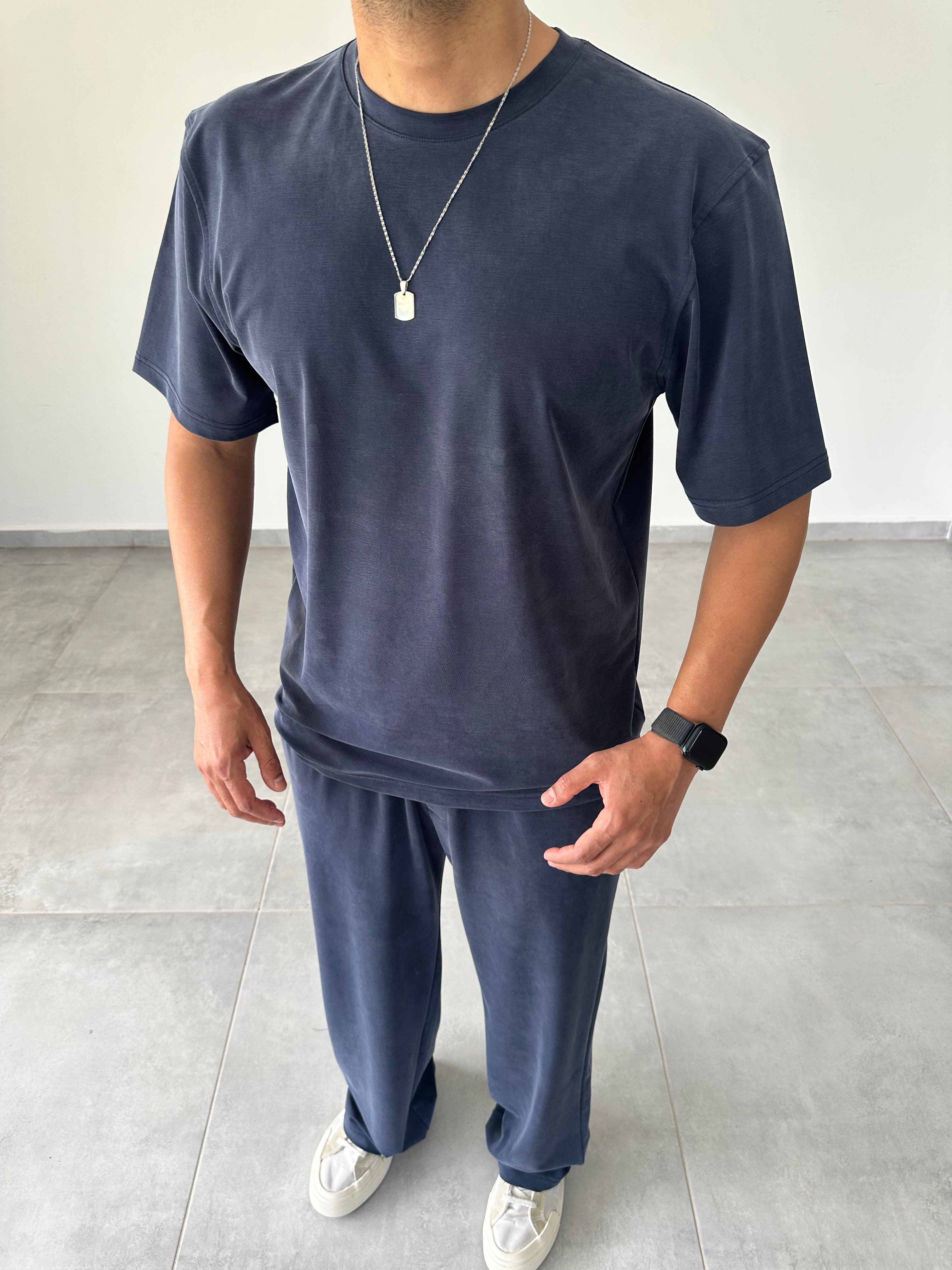 Lacivert Renk  Rahat Kesim Kupra Kumaş T-Shirt