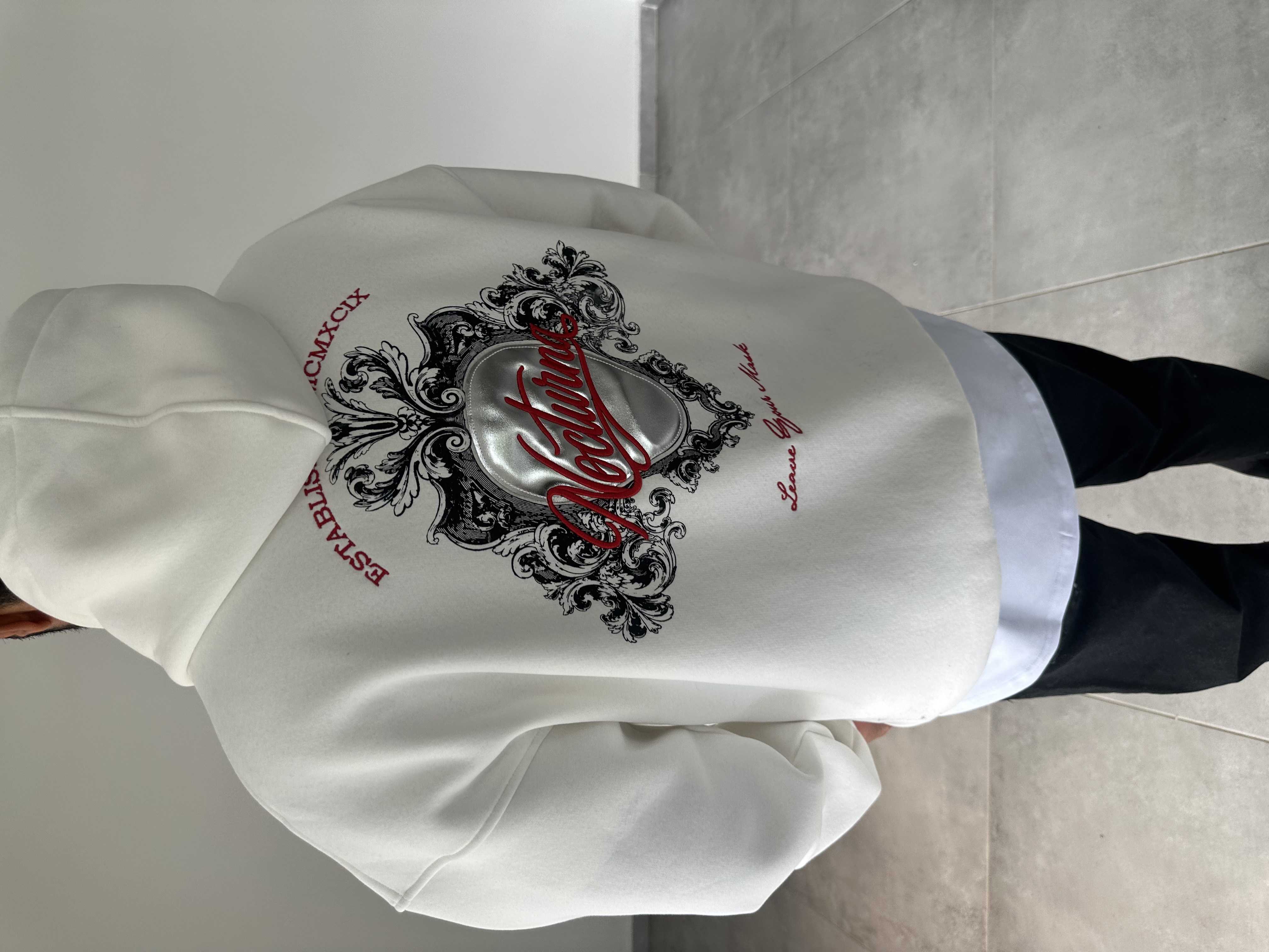 Beyaz Nocturna Pantch Ve Baskı Detaylı Premium Kapüşonlu Sweatshirt