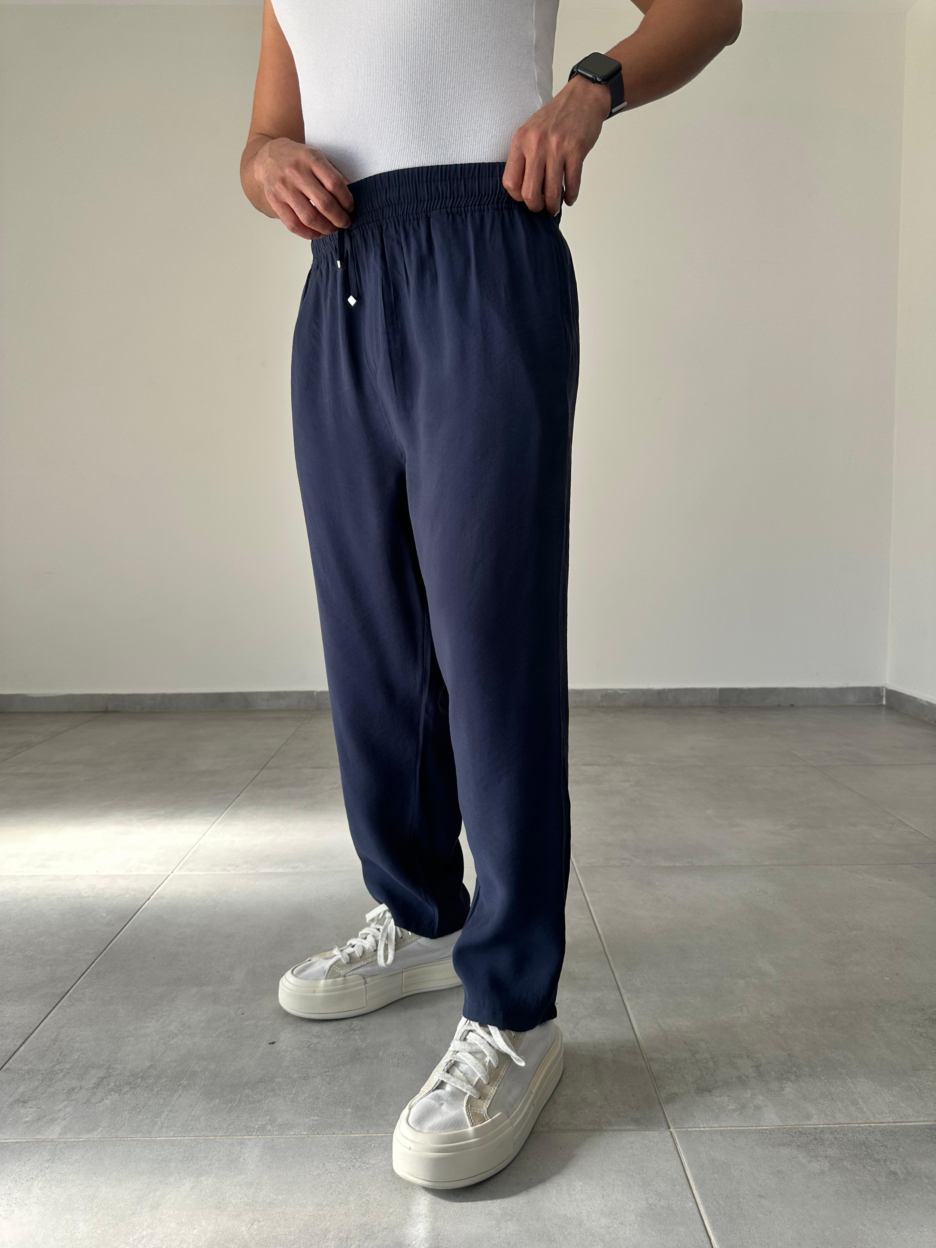 Tensel Kumaş Lacivert Renk Boyfriend Rahat Kesim İnce Jogger