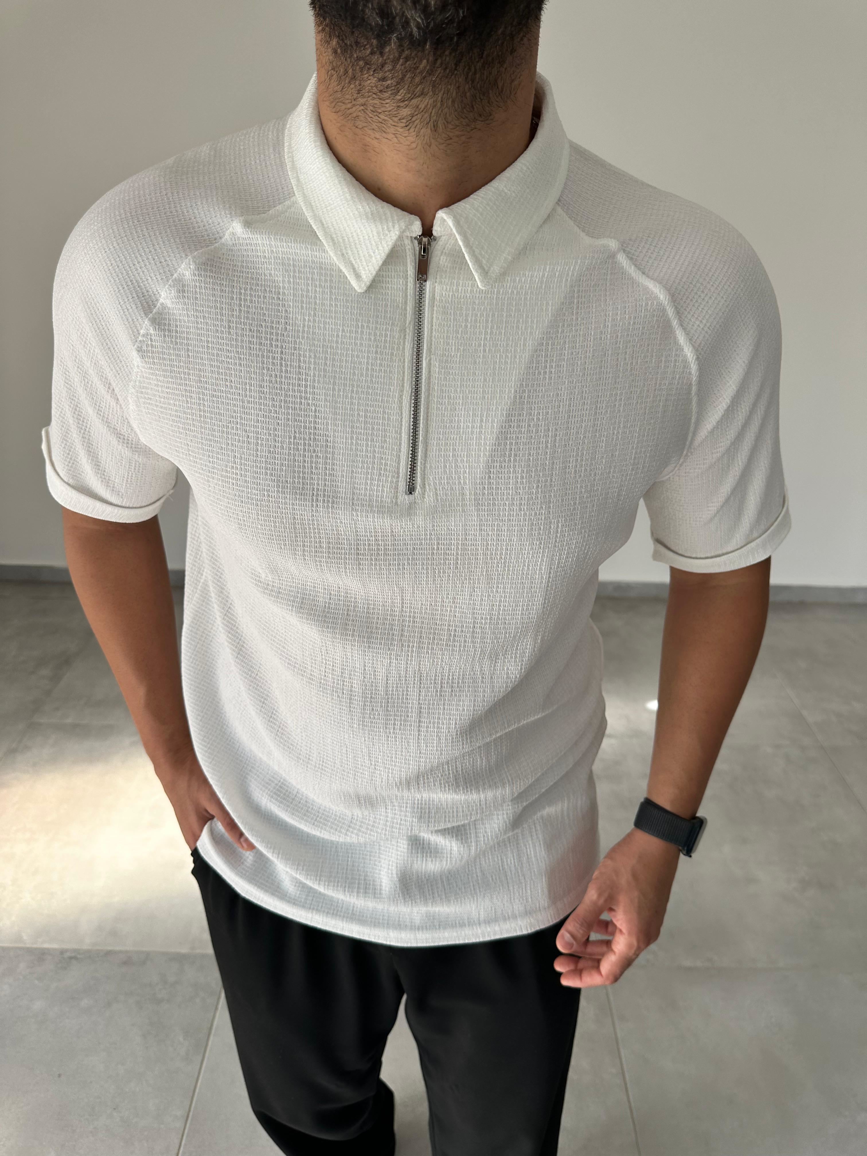 Beyaz Renk Fermuarlı Polo Yaka T-Shirt