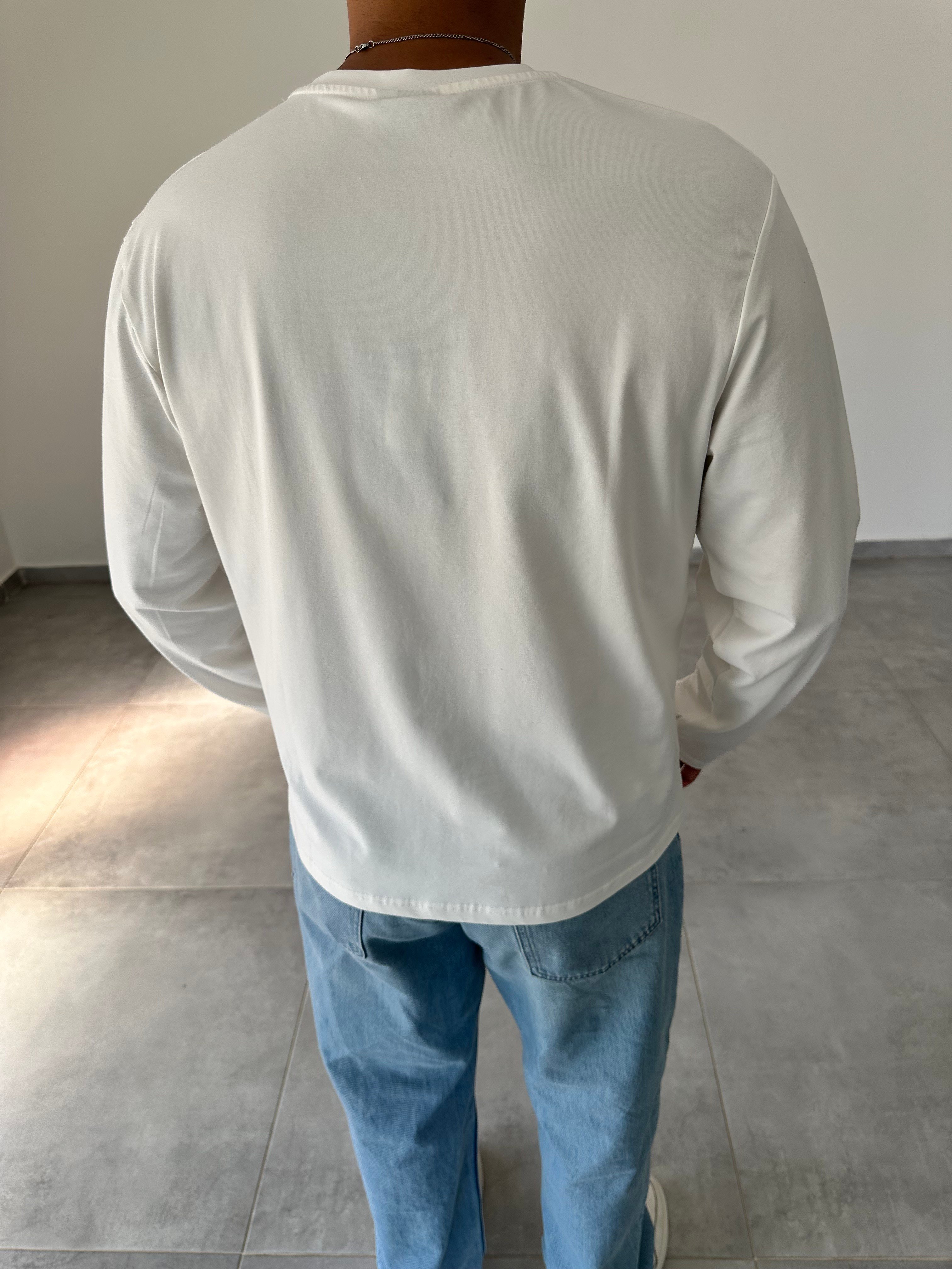 Beyaz Renk Rahat Kesim Yüksek Kalite Basic Sweatshirt