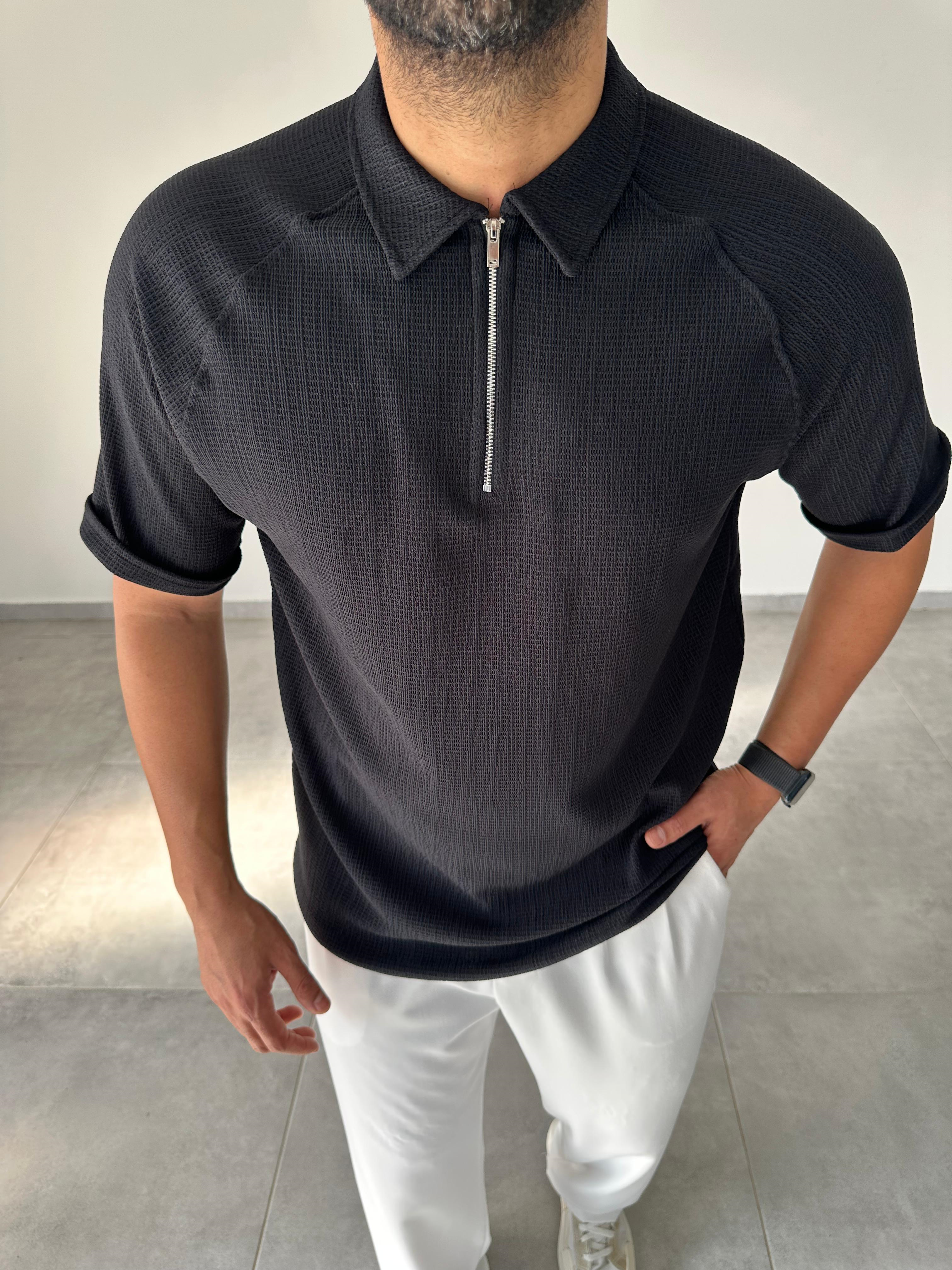 Siyah Renk Fermuarlı Polo Yaka T-Shirt