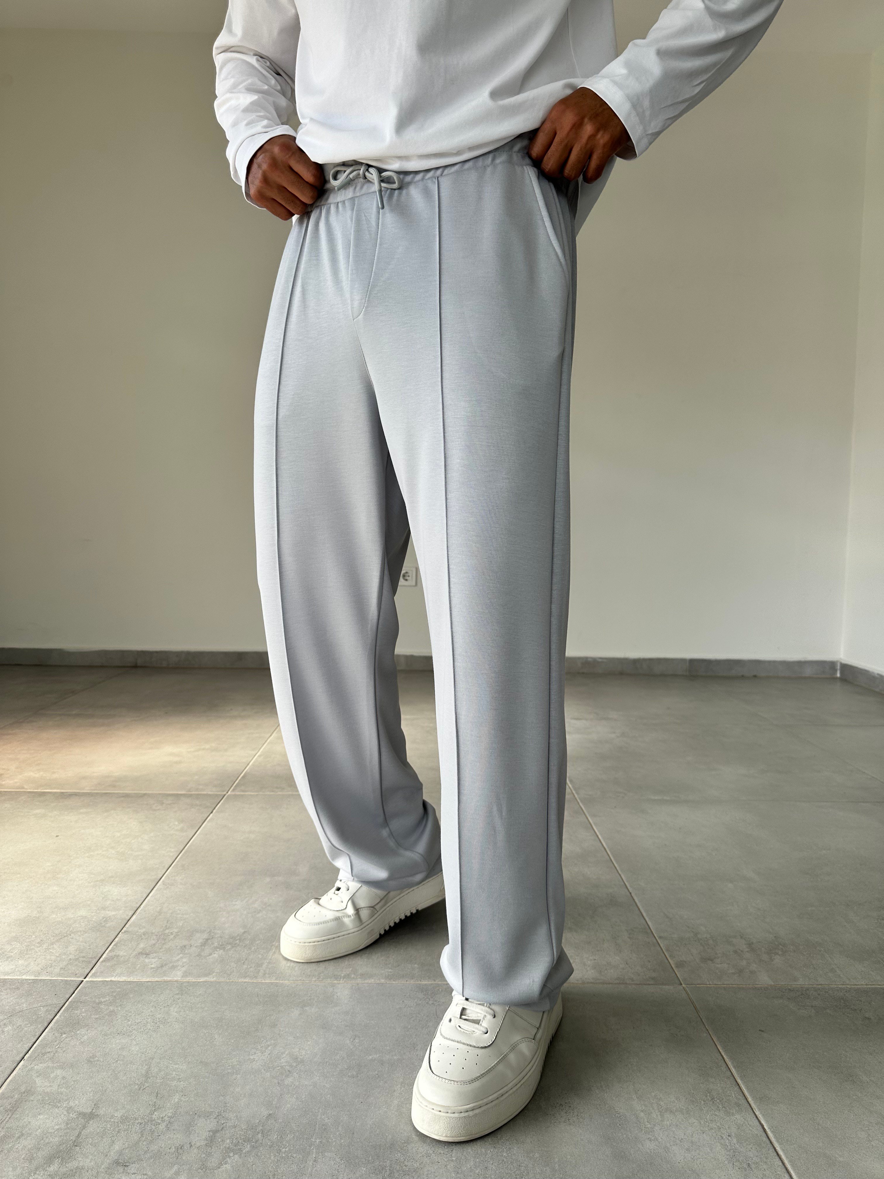 Gri Renk Modal Kumaş Ön Kısmı Çımalı Basic Baggy Pantolon
