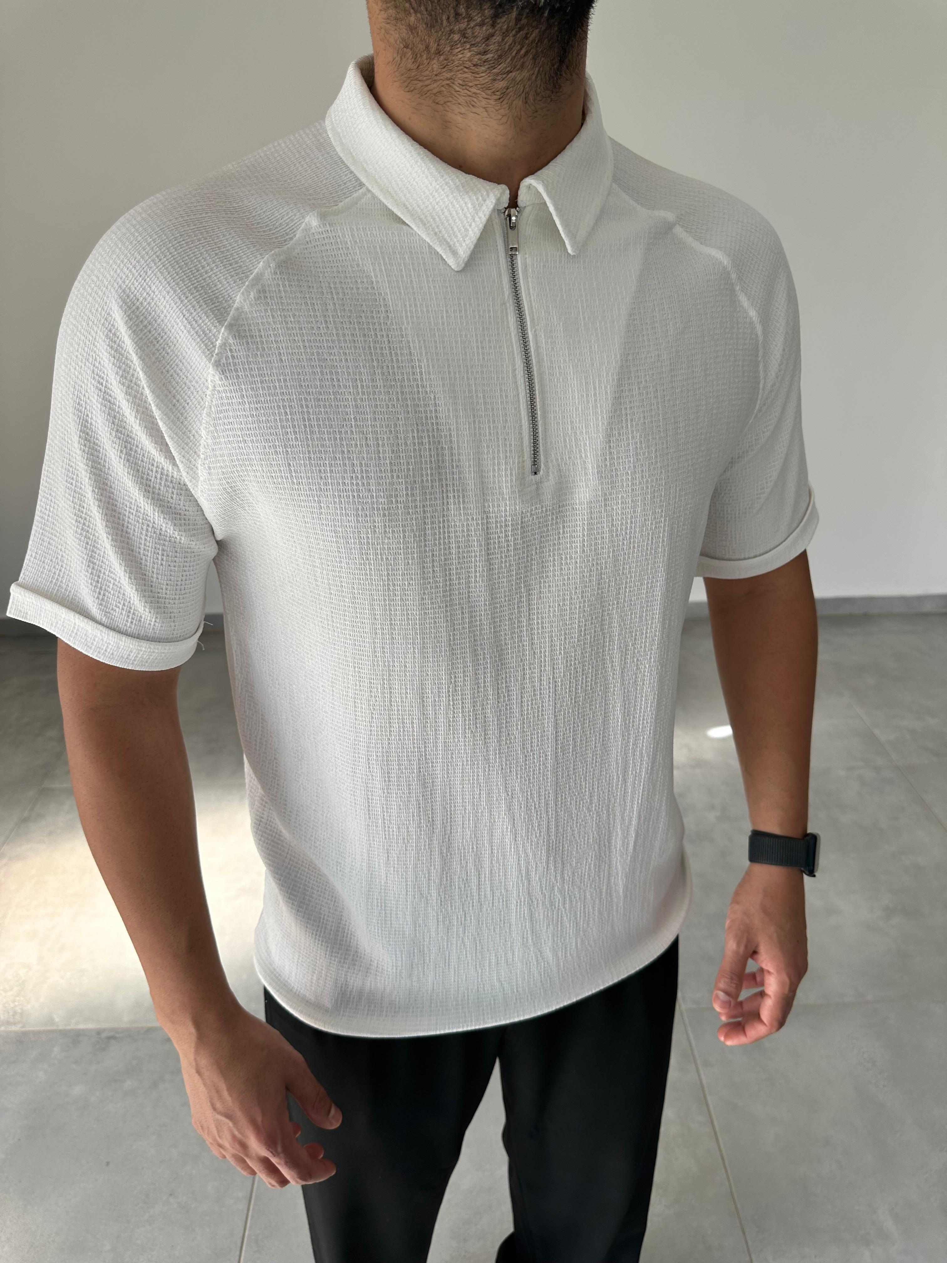 Beyaz Renk Fermuarlı Polo Yaka T-Shirt