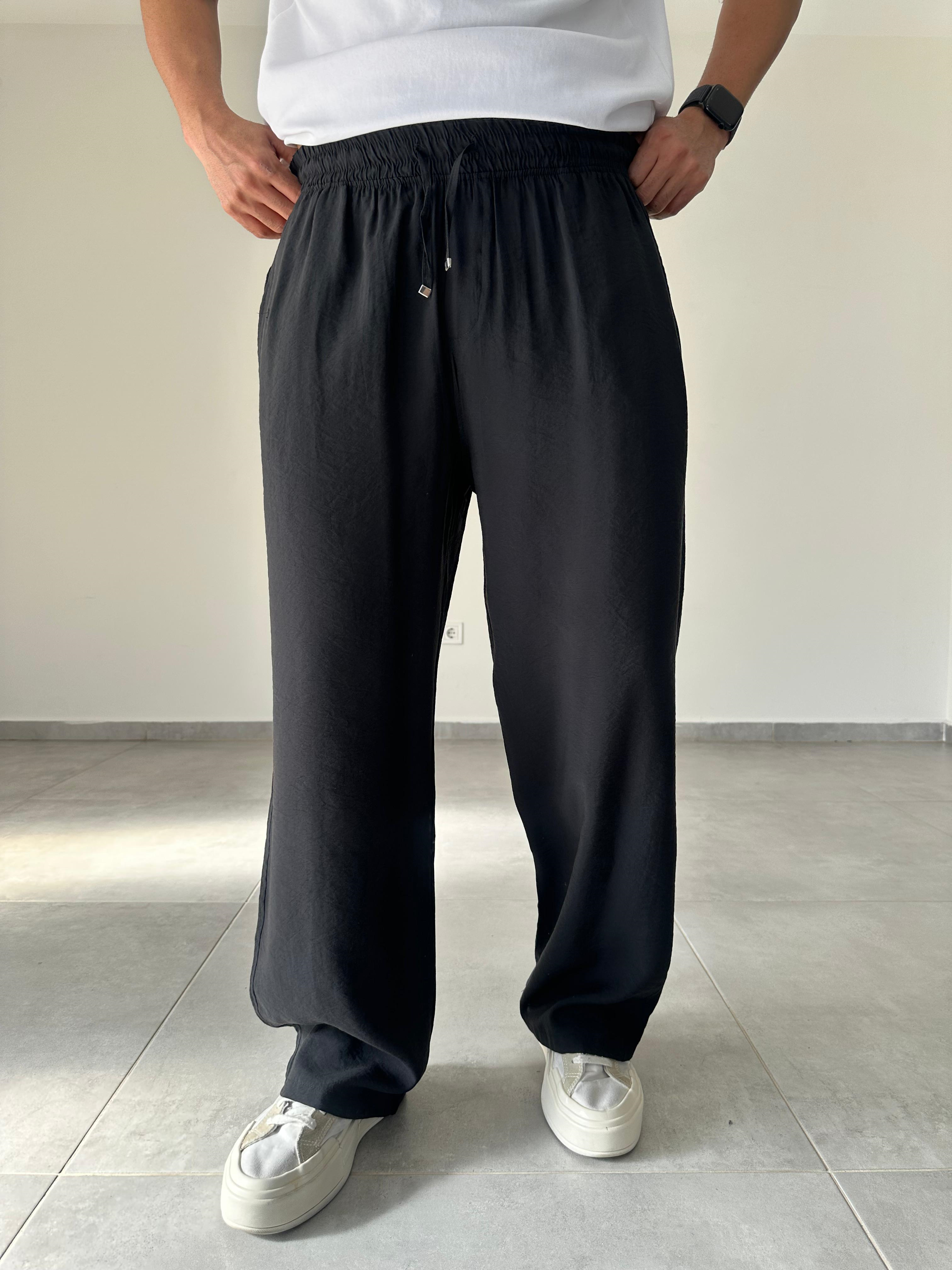 Tensel Kumaş Siyah Renk Rahat Kesim İnce Baggy Pantolon