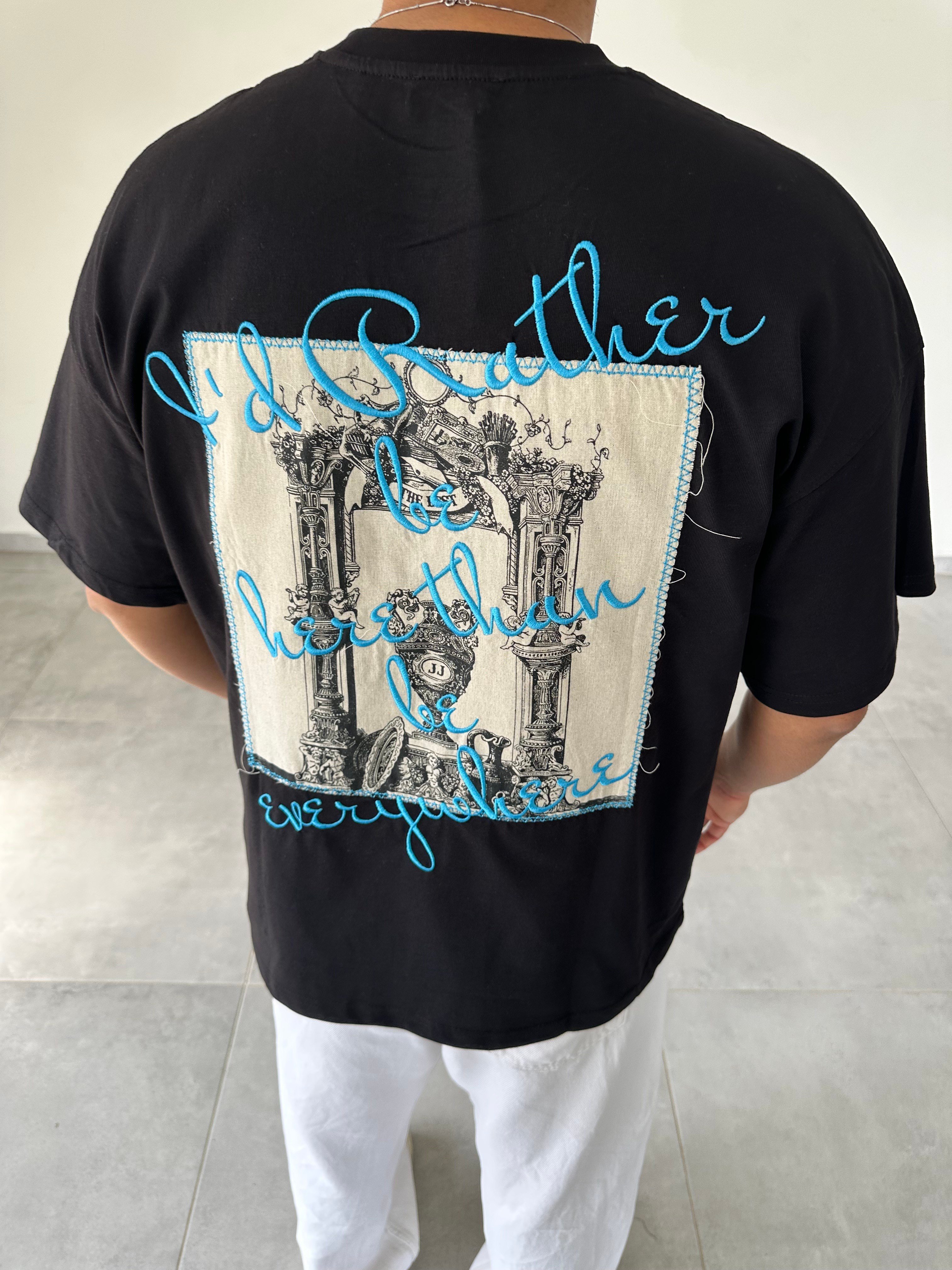 Siyah Renk Rather Be Here Nakış Ve Pantch Detaylı Oversize T-Shirt