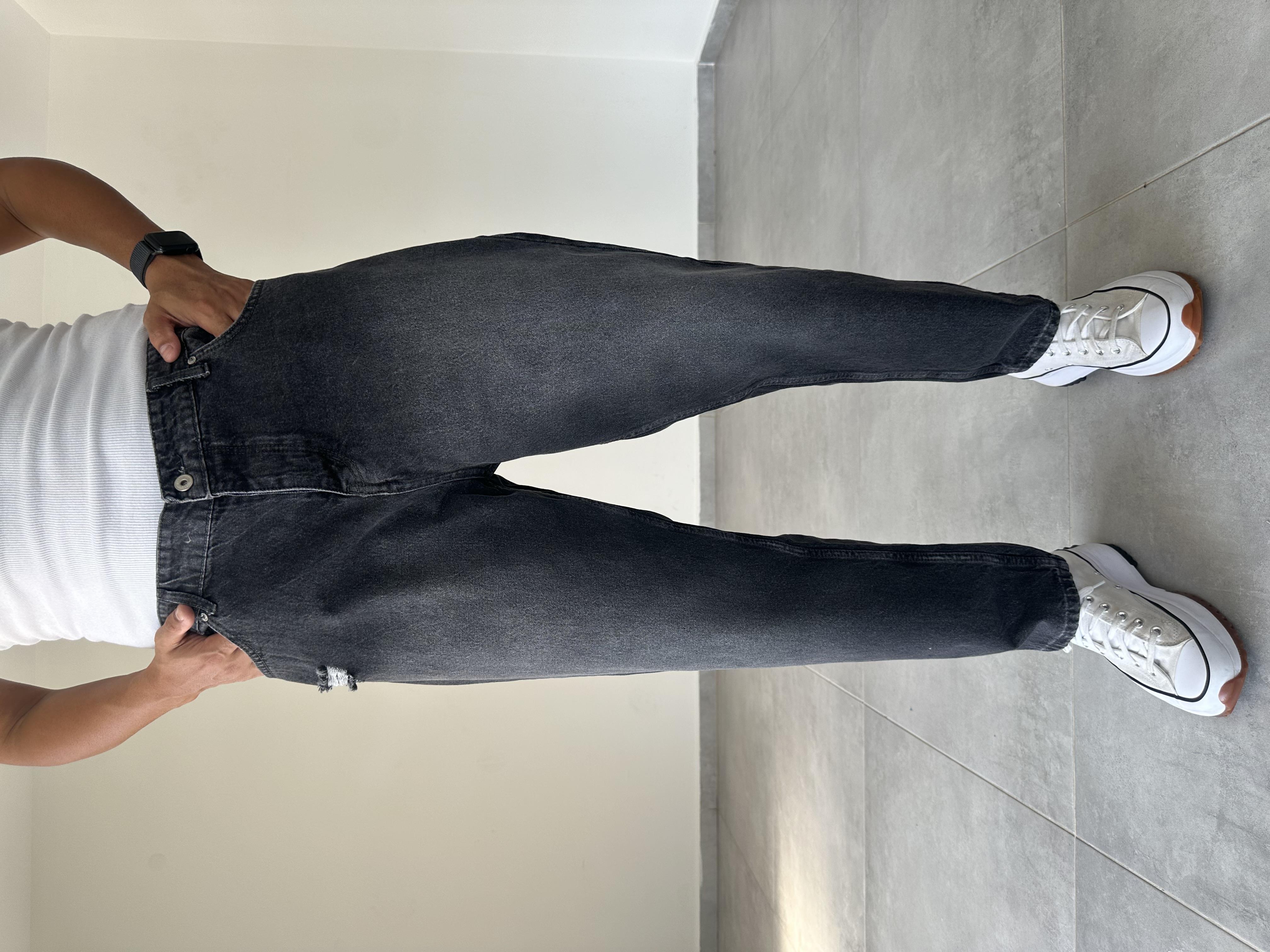 Antrasit Renk Yırtık Detaylı Boyfriend Kesim Kot Pantolon