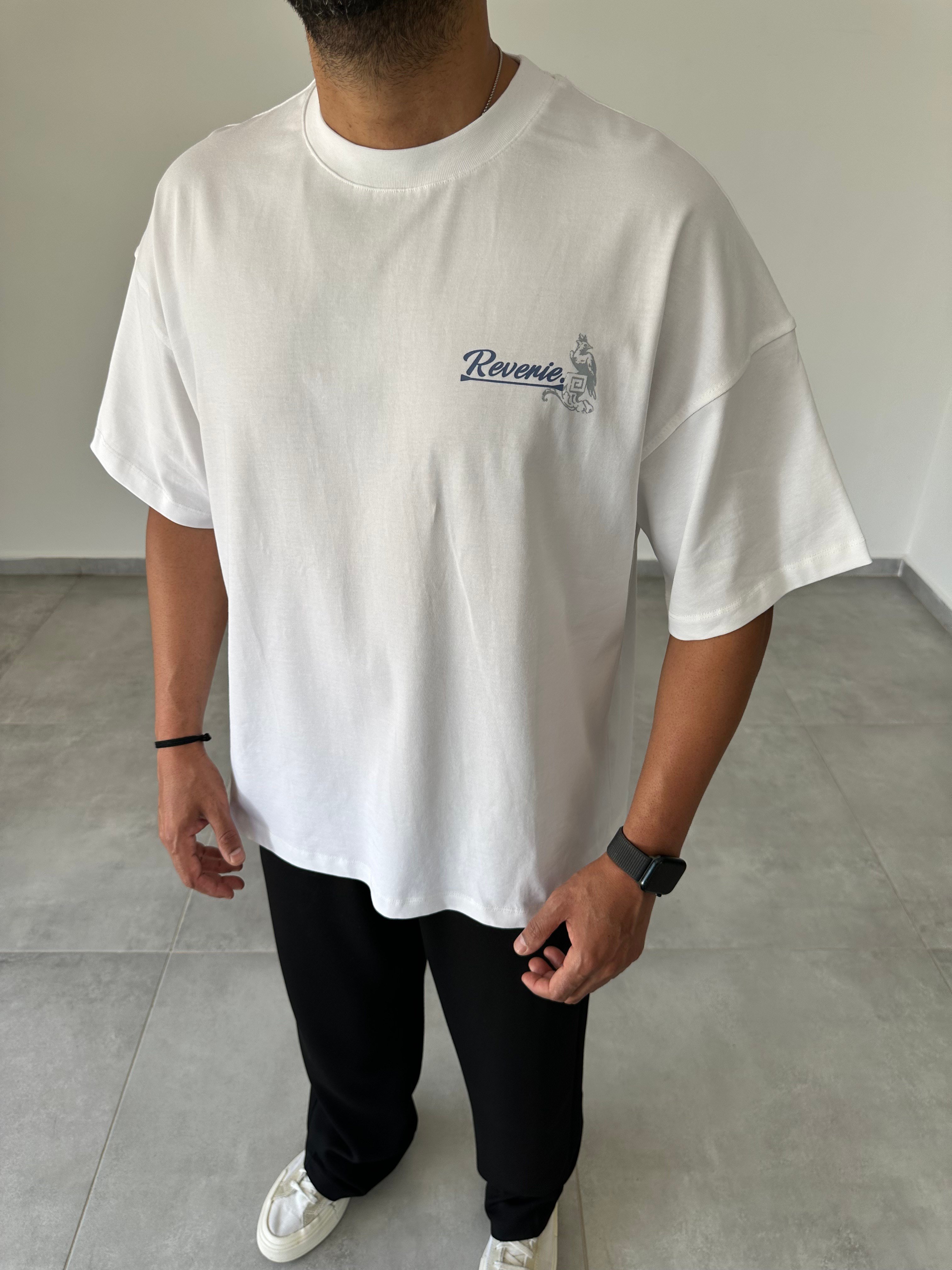 Beyaz Renk Reverie Nakış Ve Pantch Detaylı Oversize Kesim T-Shirt