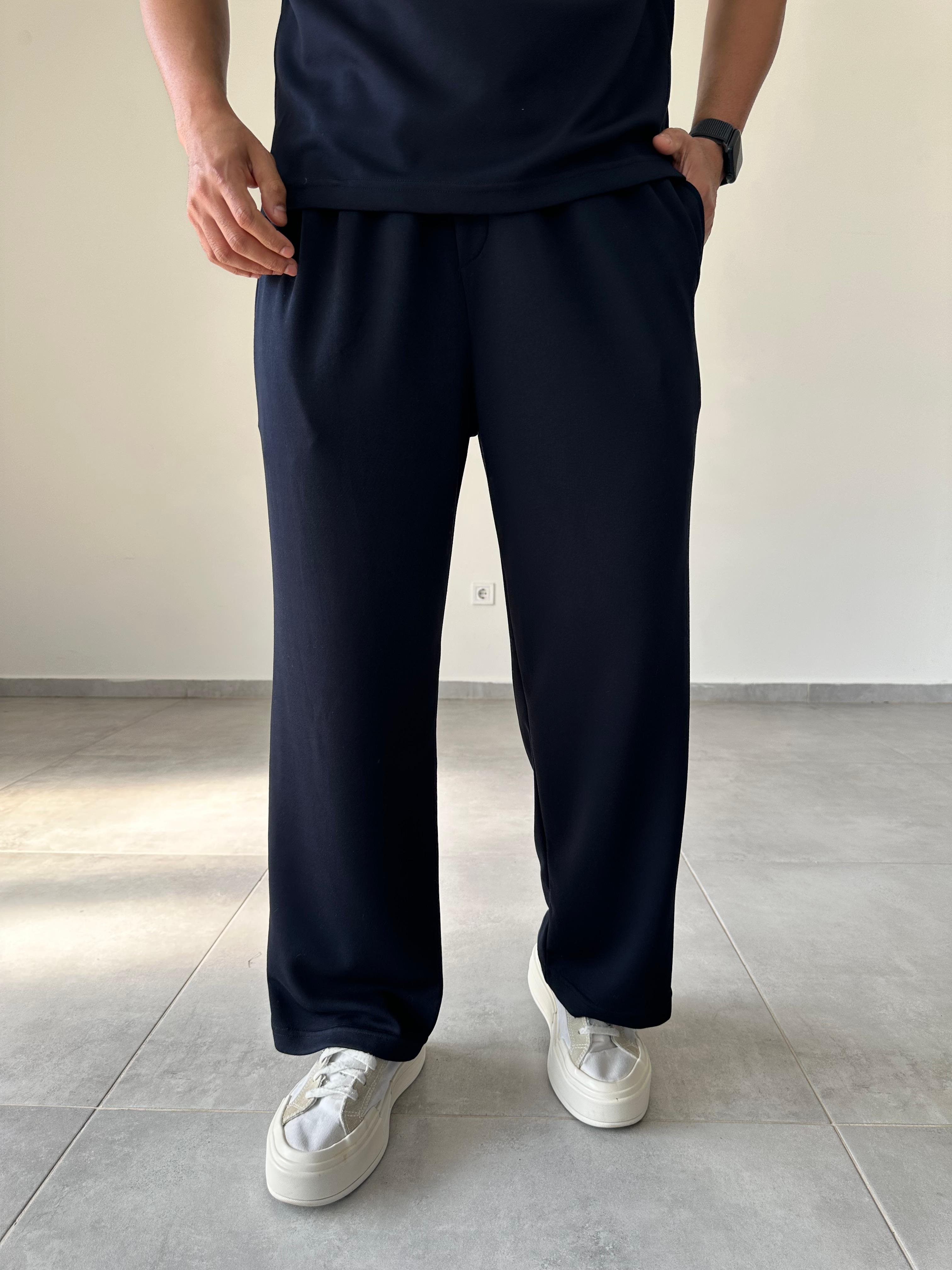 Modal Kumaş Lacivert Renk Rahat Kesim Baggy Pantolon