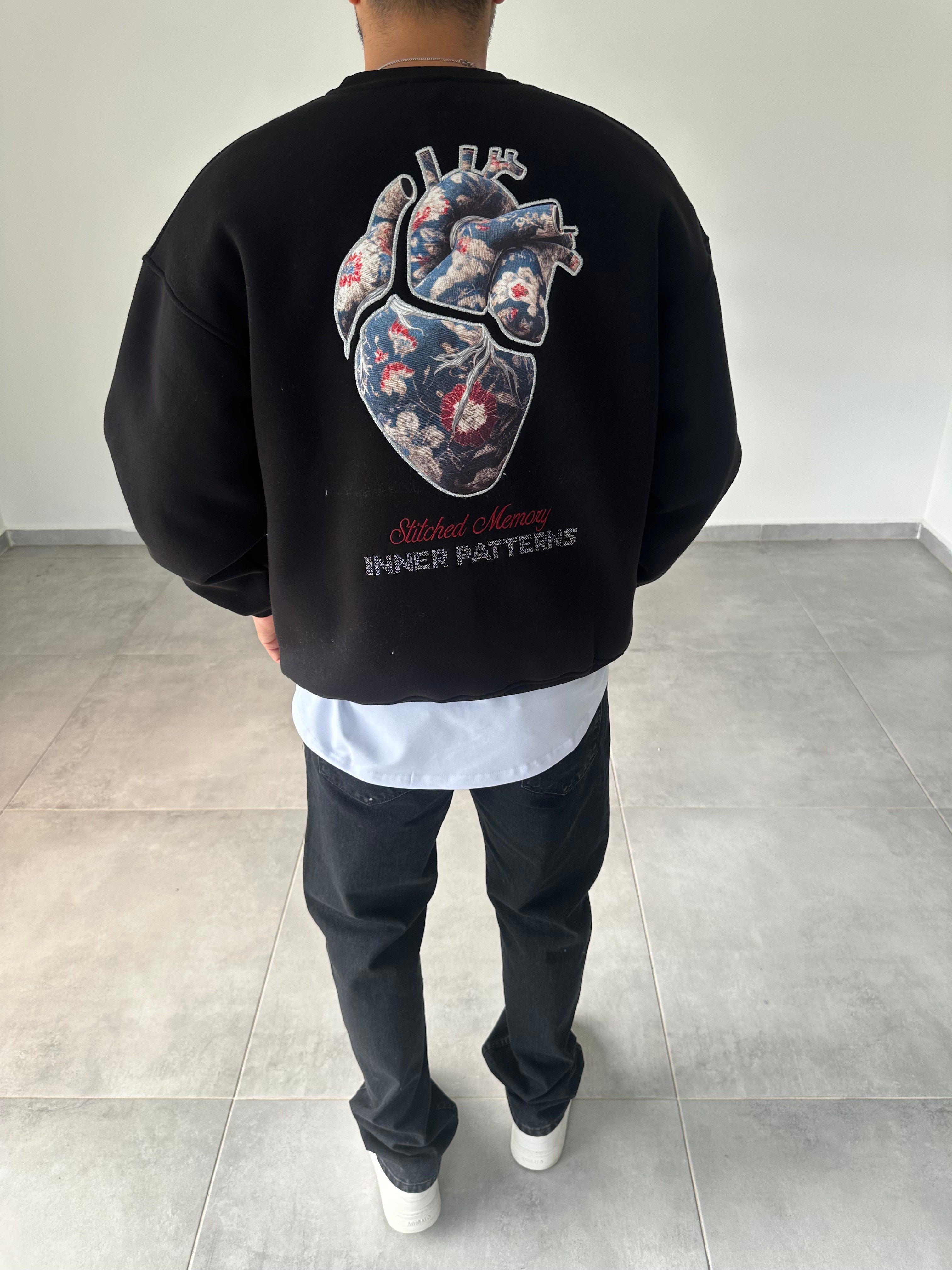 Siyah Renk Stitched Memory Nakış Detaylı Sweatshirt