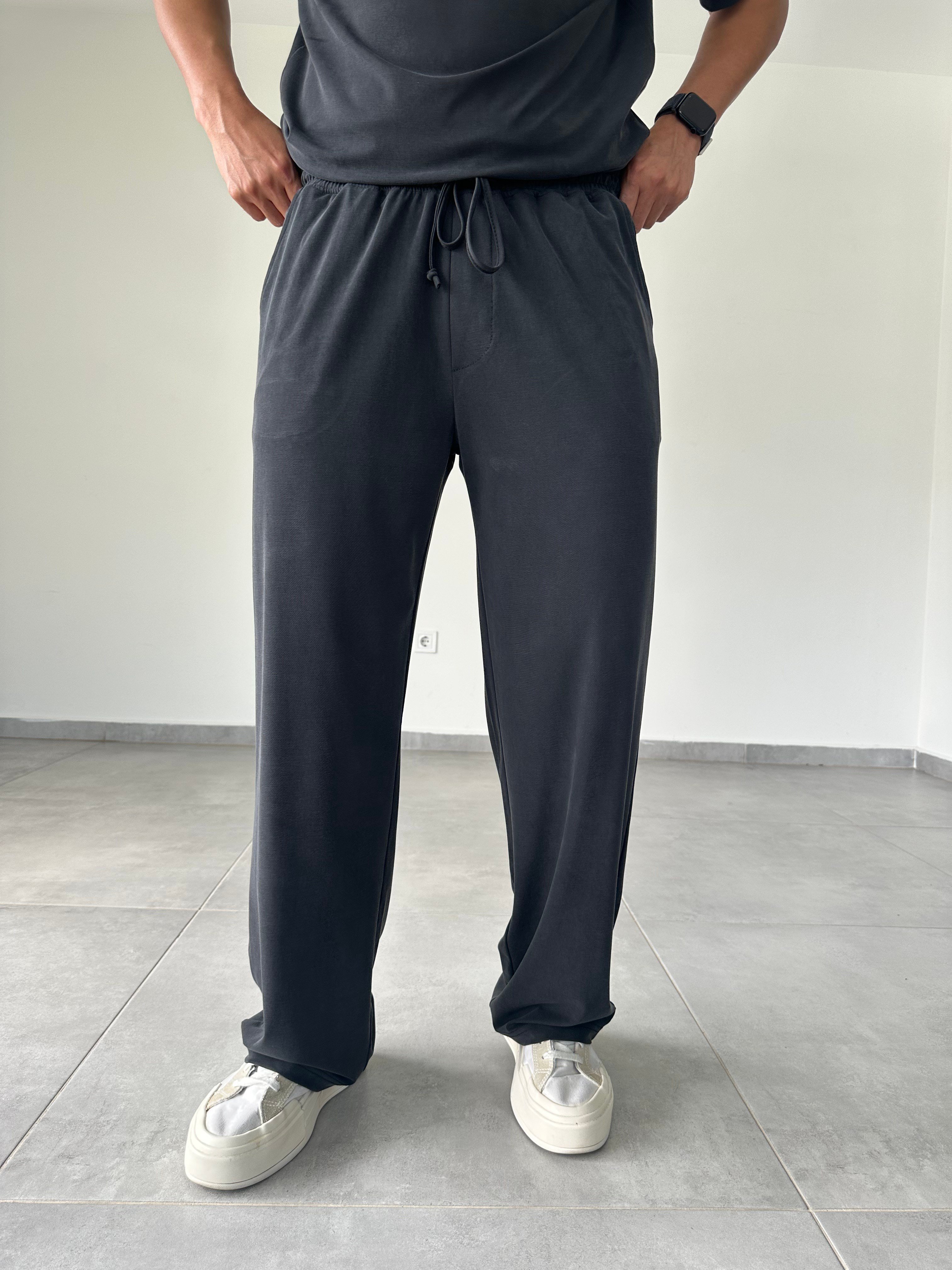 Siyah Renk  Rahat Kesim Kupra Kumaş Baggy Pantolon