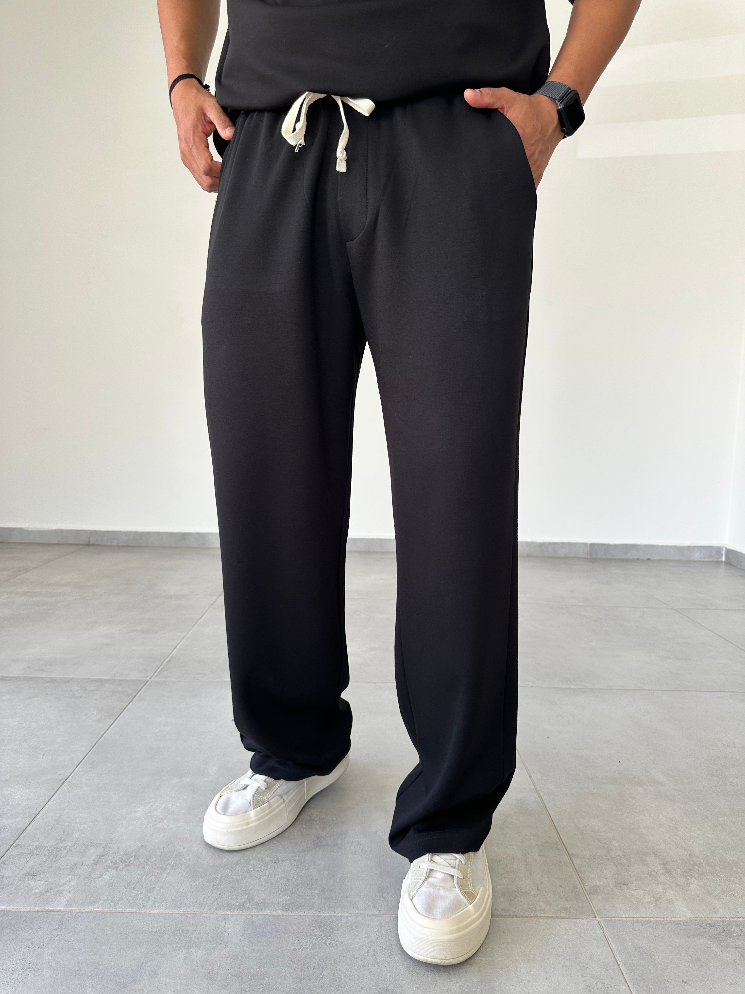 Siyah Renk Modal Kumaş Rahat Kesim Baggy Pantolon
