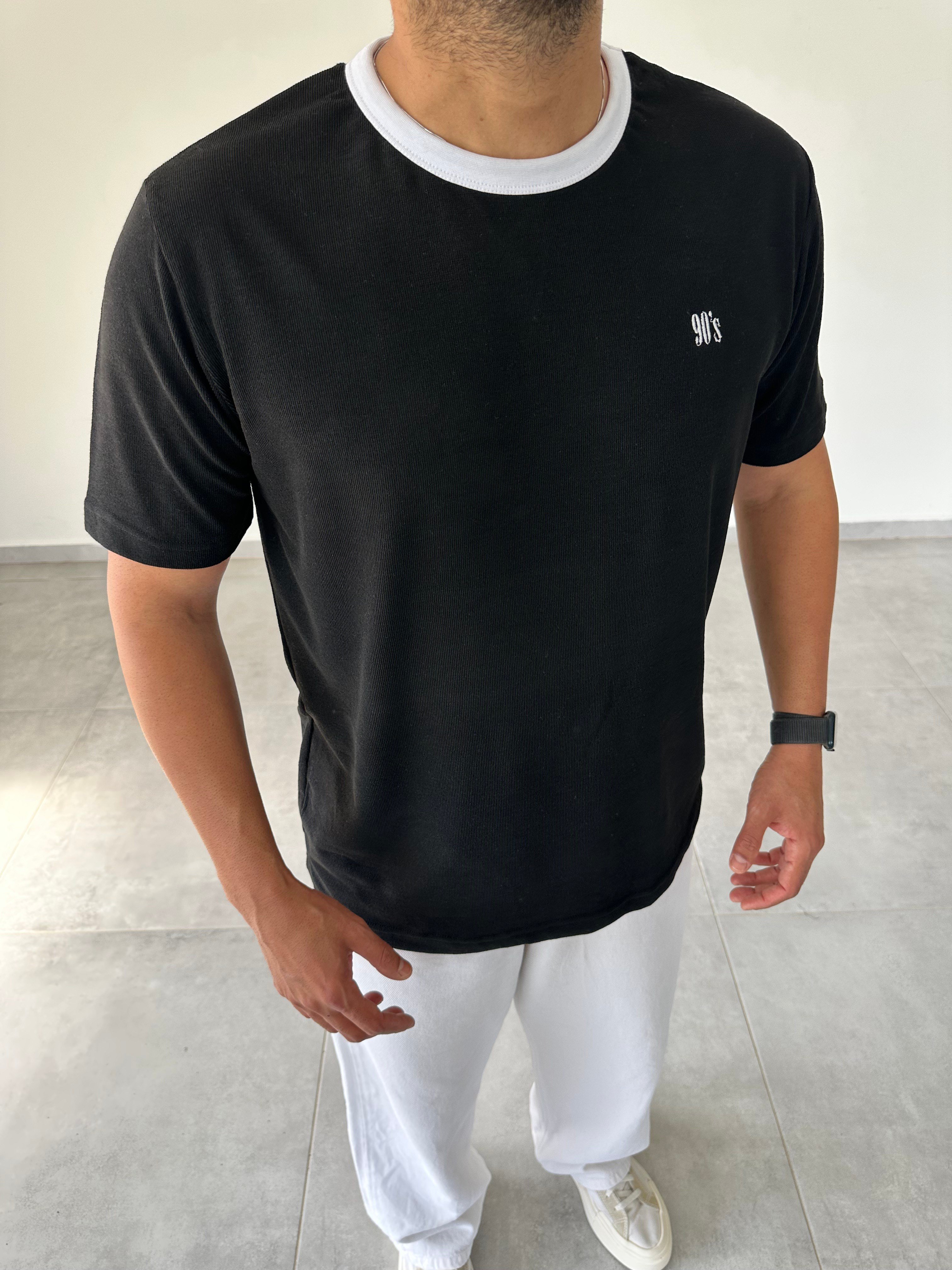 90s Nakış Detaylı Siyah Renk Retro T-Shirt
