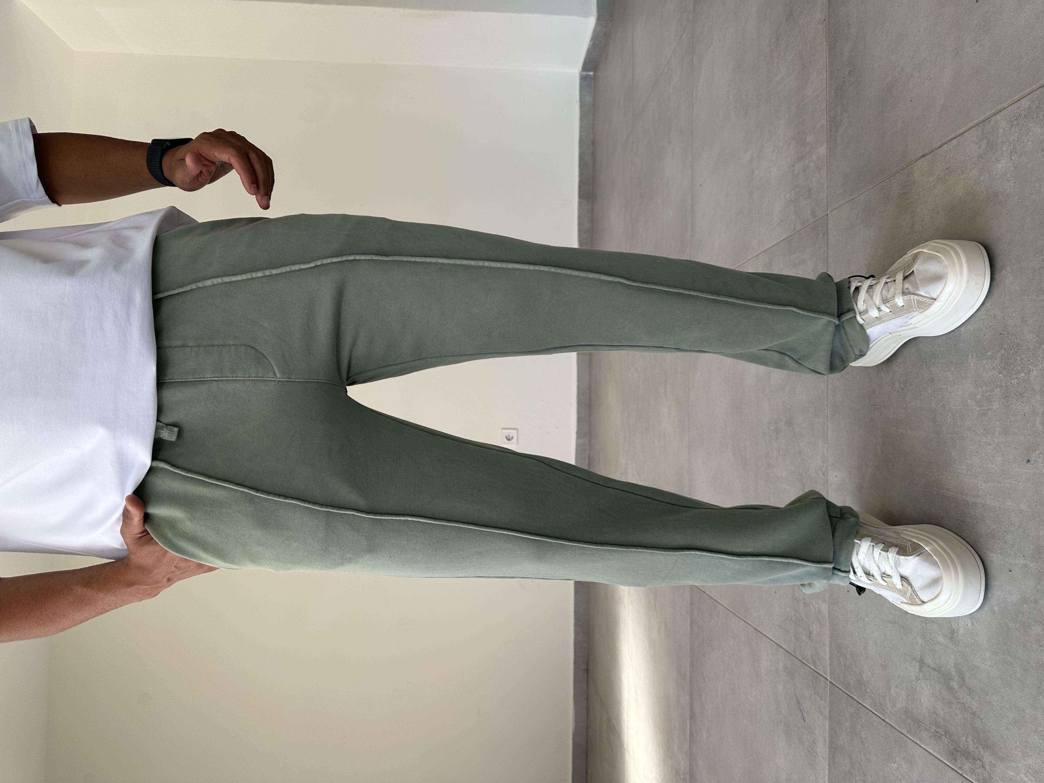 Ön Kısmı Çıma Detaylı Yeşil Renk Yıkamalı Kumaş Paça Kısmı Stoperli Baggy Eşofman