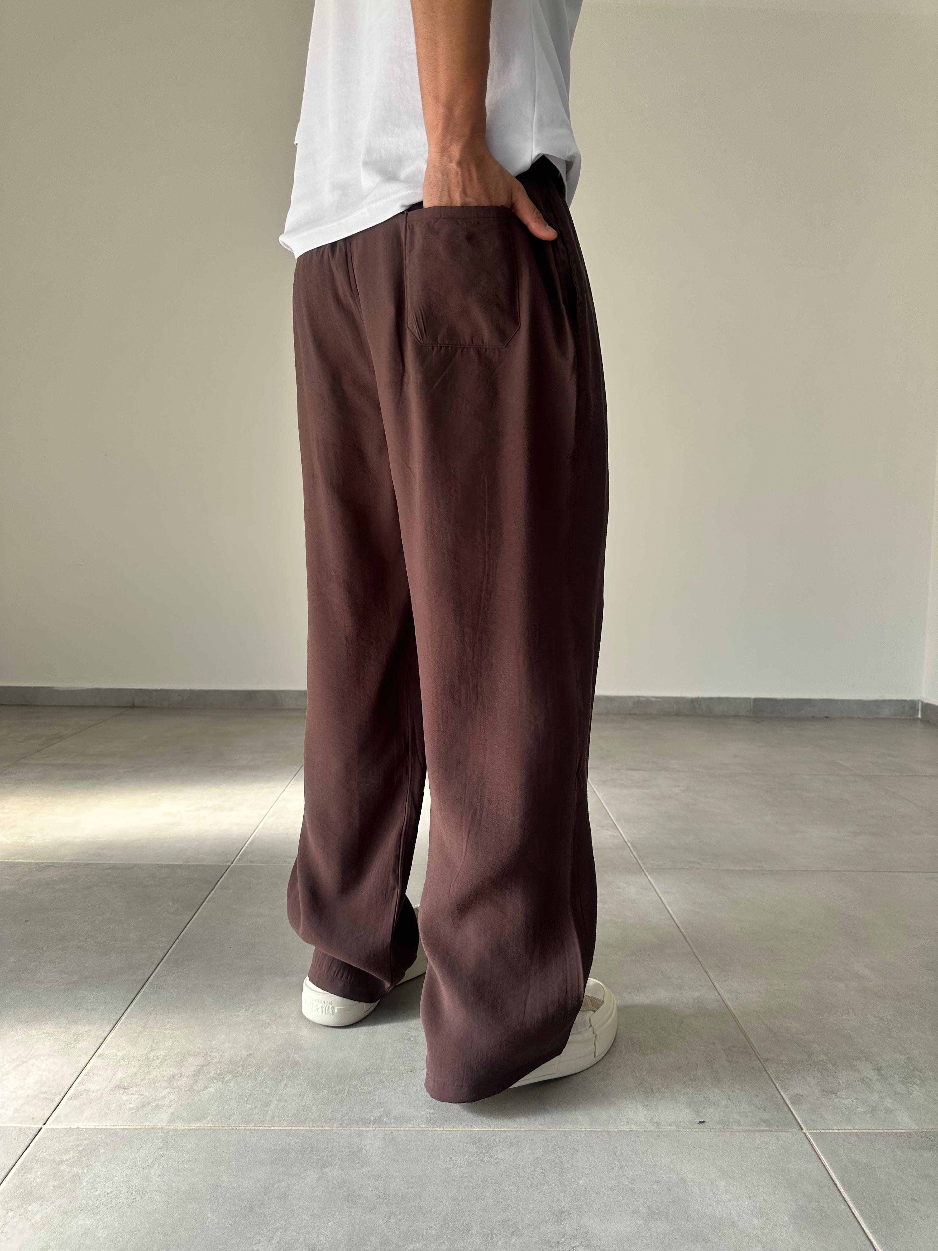 Tensel Kumaş Kahve Renk Rahat Kesim İnce Baggy Pantolon