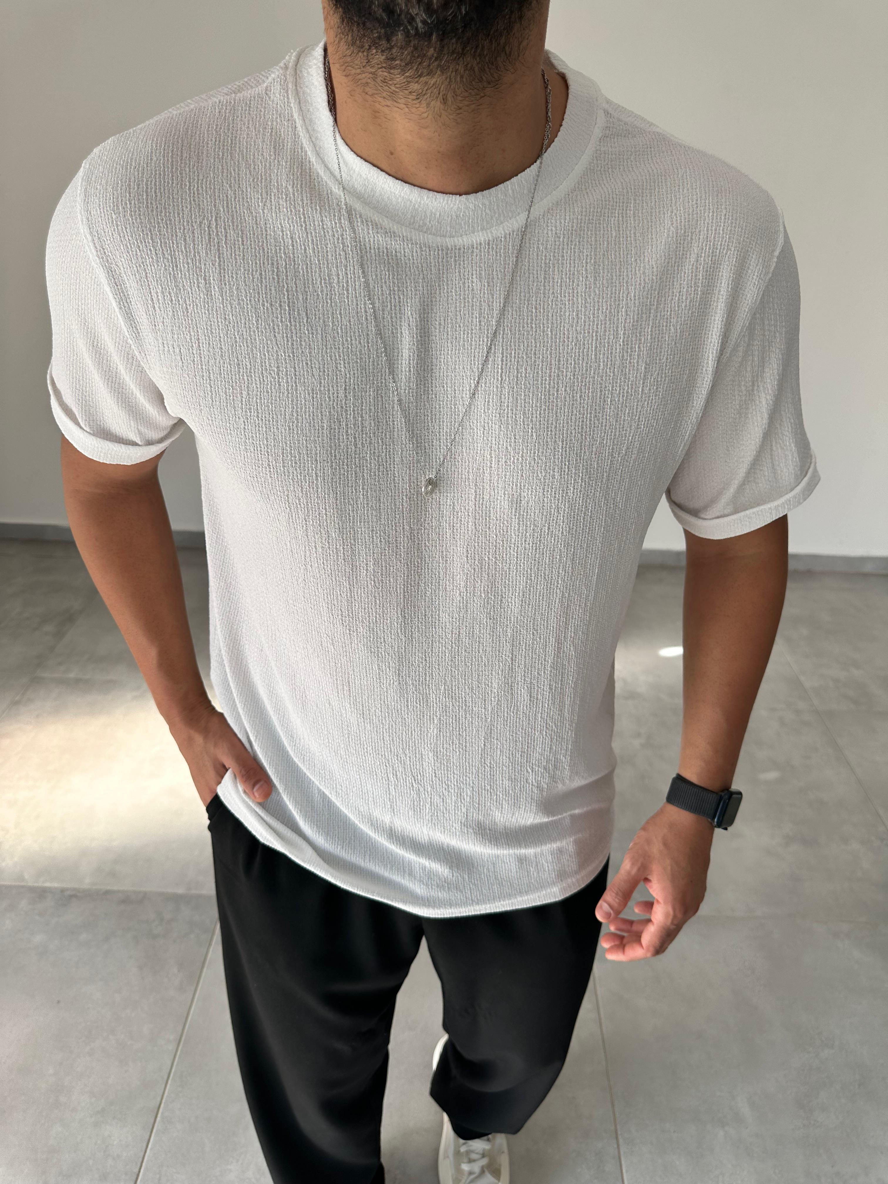 Beyaz Renk  Rahat Kesim Basic Örme T-Shirt