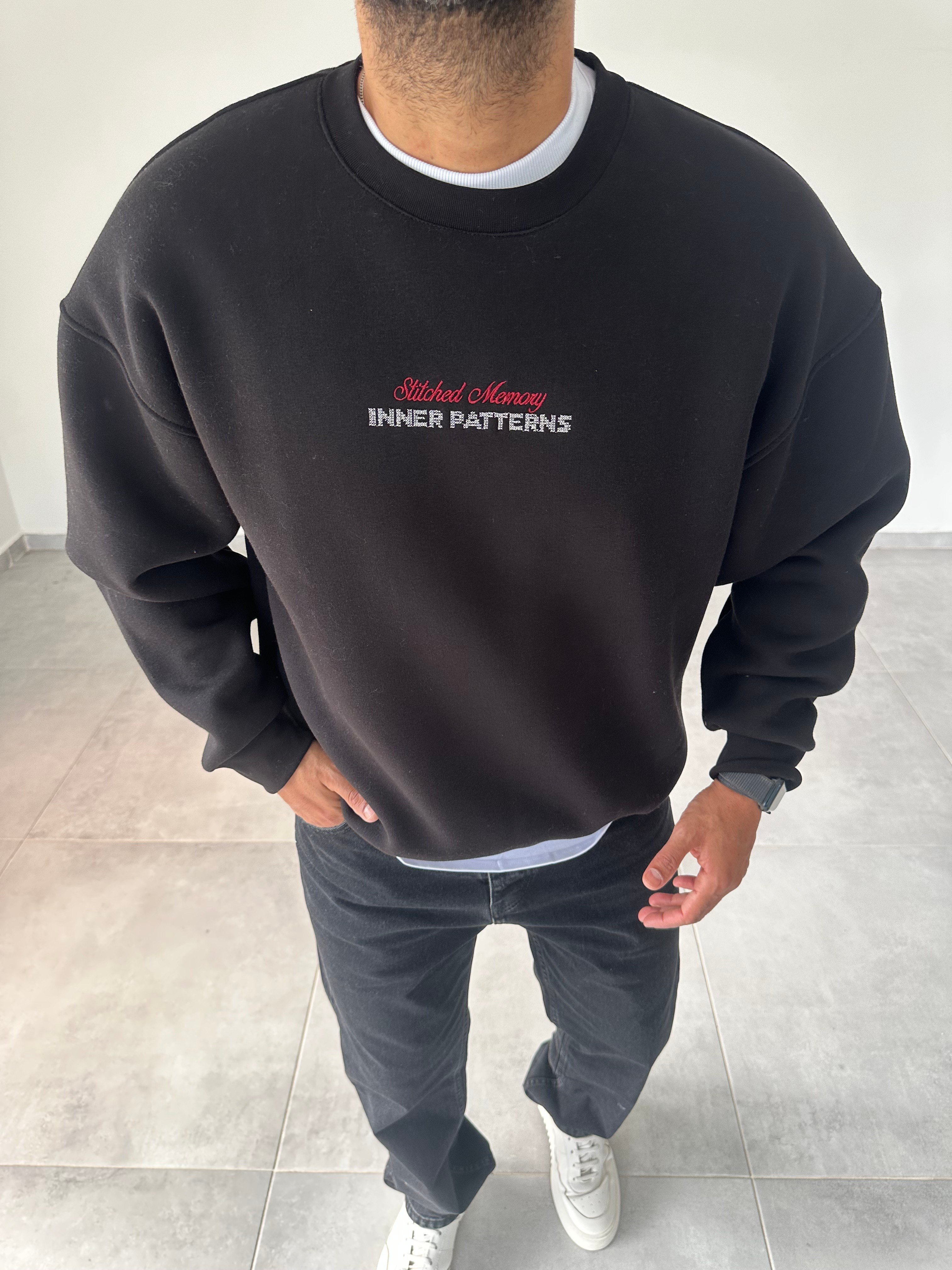 Siyah Renk Stitched Memory Nakış Detaylı Sweatshirt