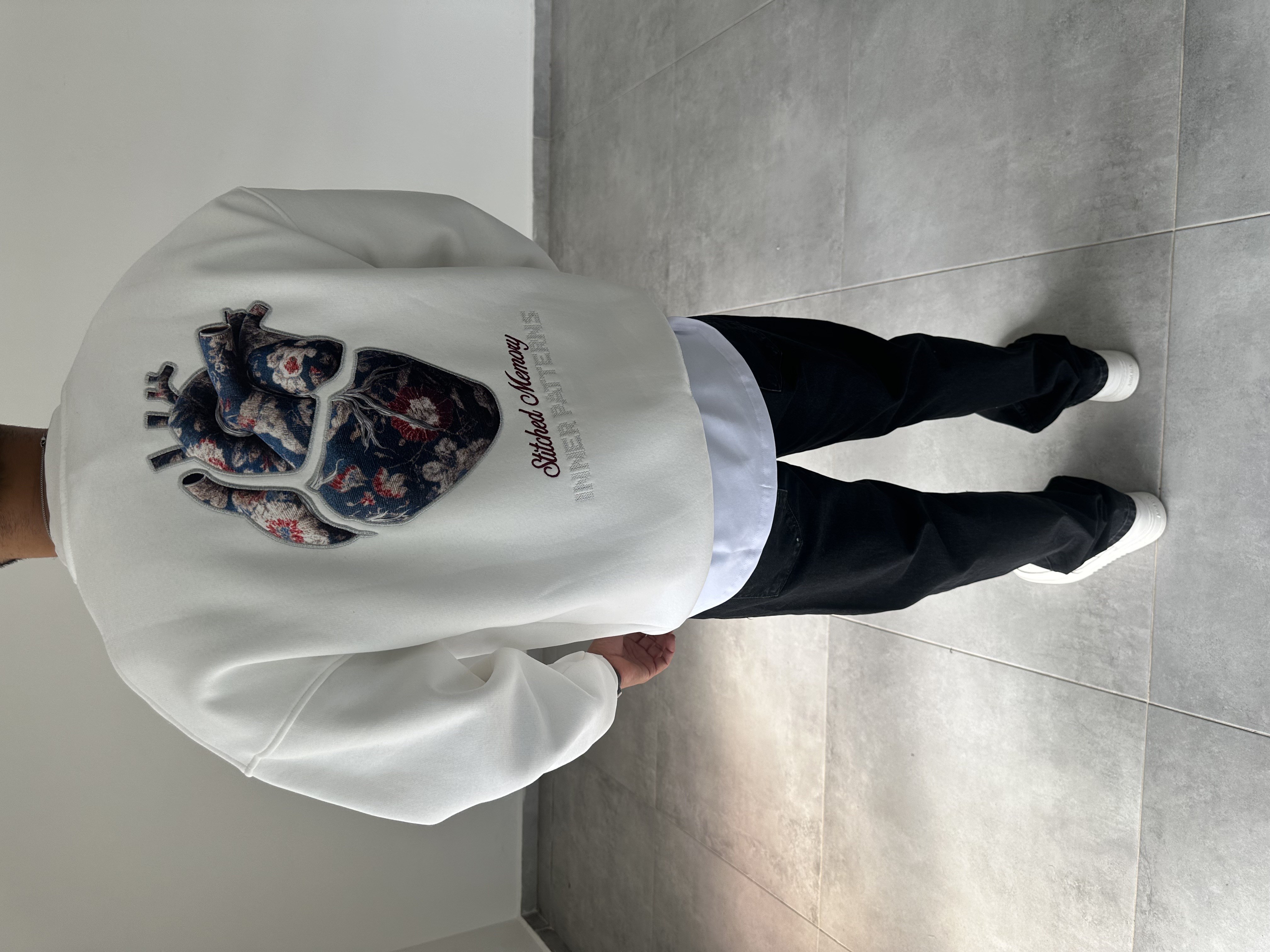 Ekru Renk Stitched Memory Nakış Detaylı Sweatshirt