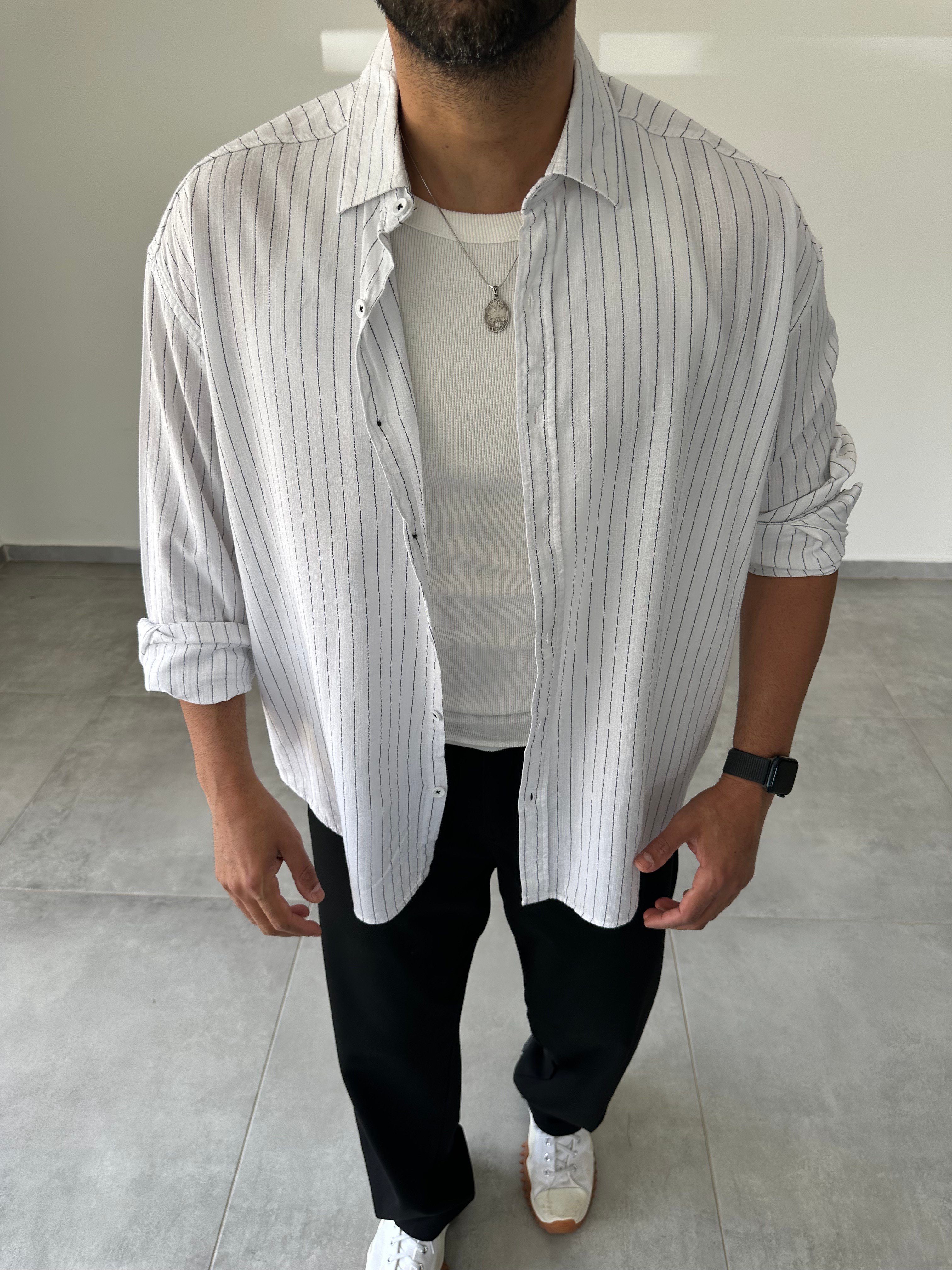 Beyaz Renk Çizgili Oversize Keten Gömlek