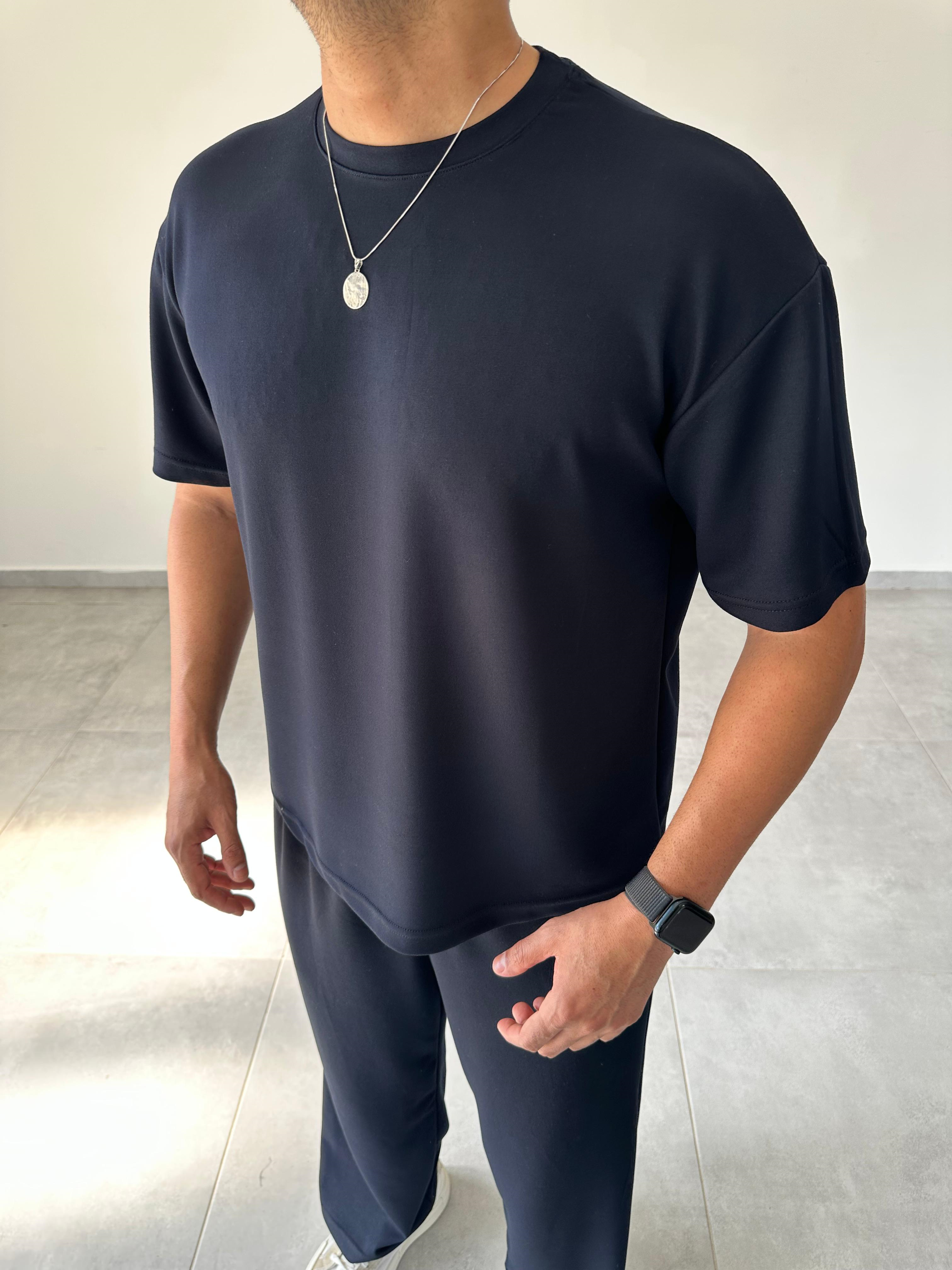 Modal Kumaş Lacivert Renk Rahat Kesim T-Shirt