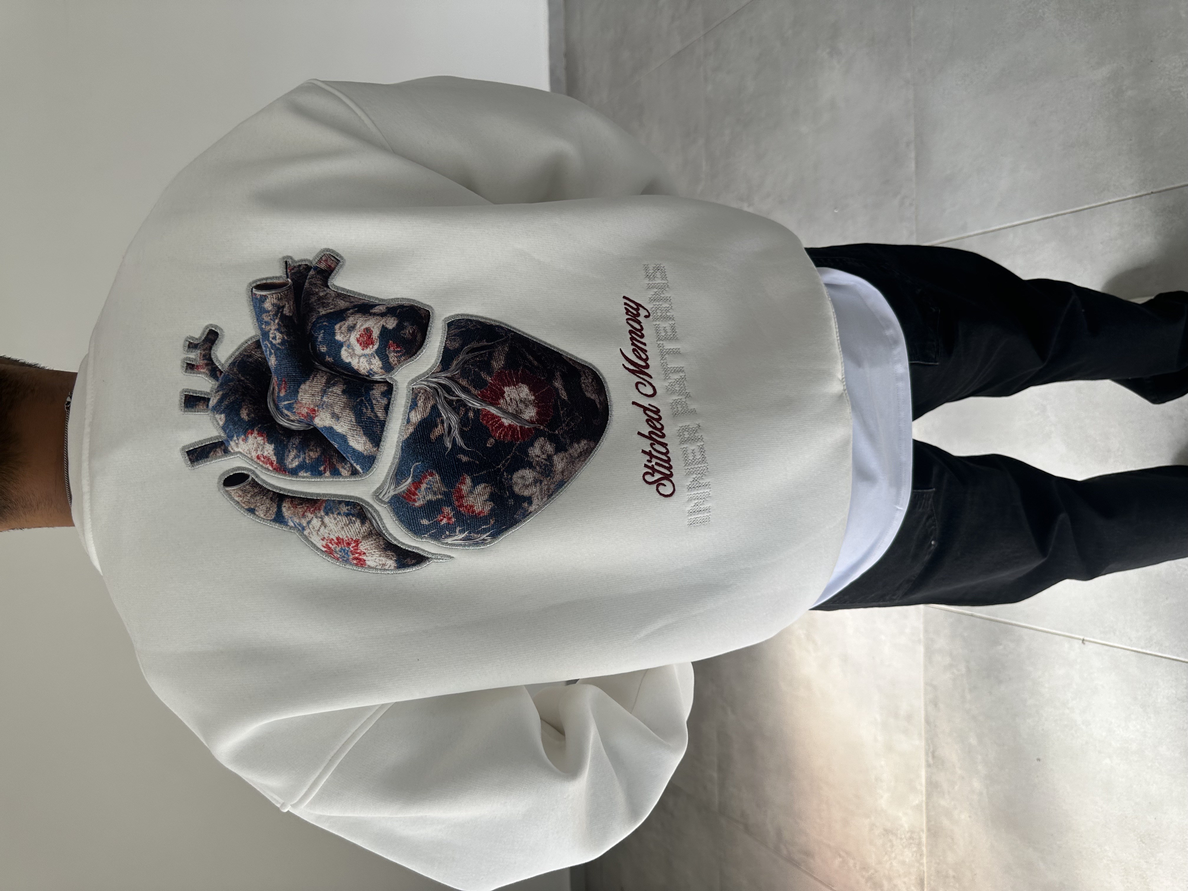 Ekru Renk Stitched Memory Nakış Detaylı Sweatshirt