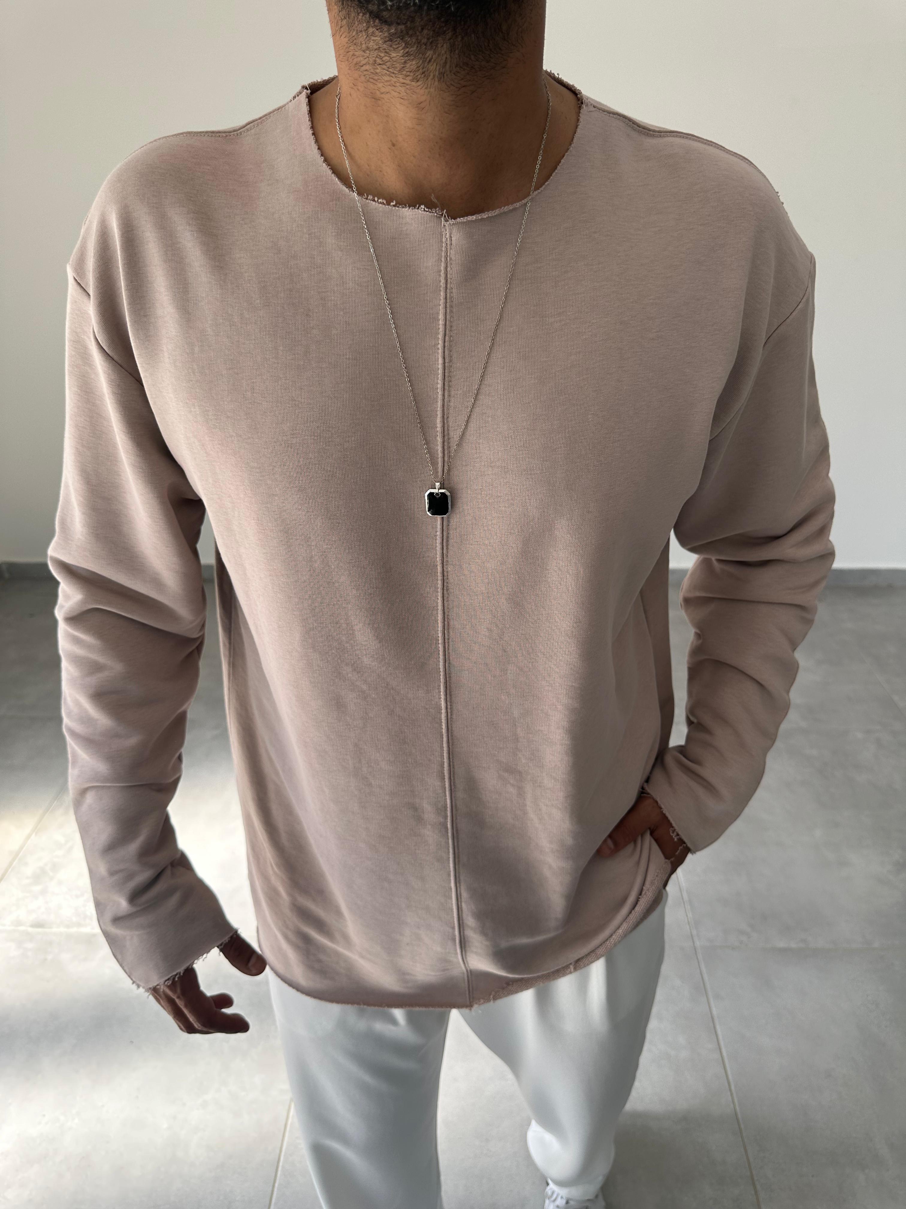 Bej Renk Kesik Yaka Ve Dikiş Detaylı Oversize Kesim Sweatshirt