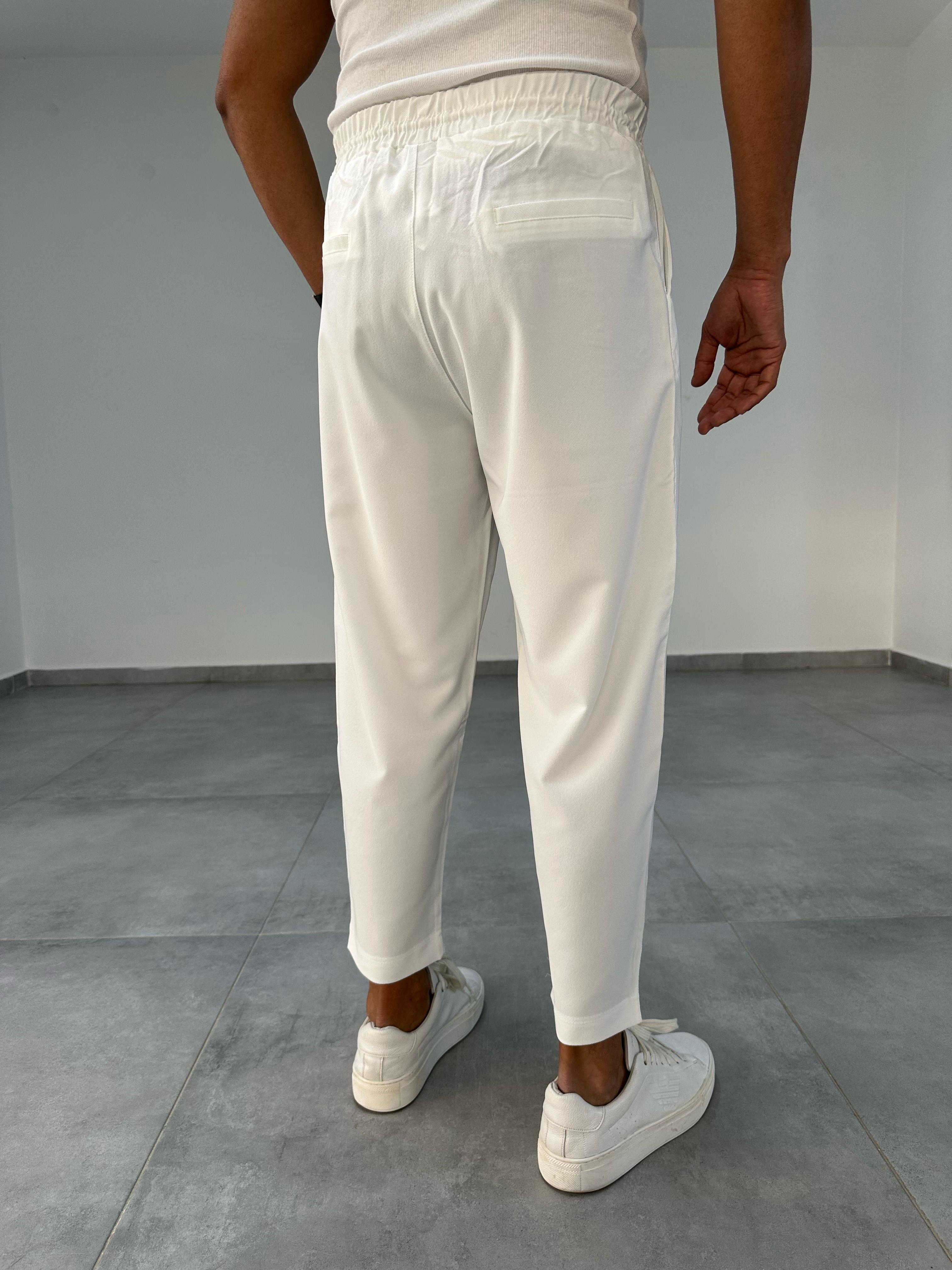 Beyaz İtalyan Kesim Jogger Pantolon