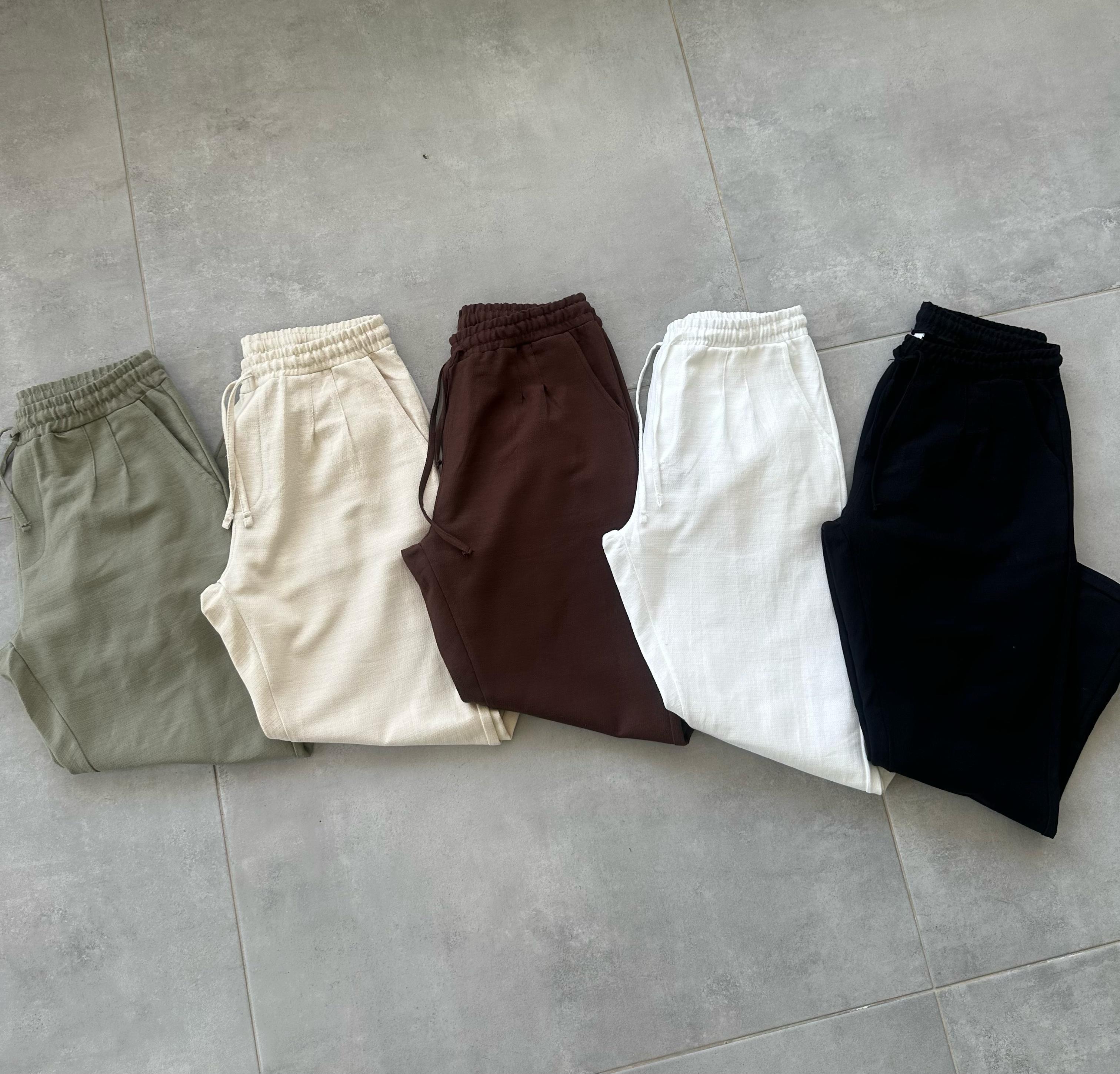 Beyaz Renk Ön Kısmı Pile Detaylı Double Paça Keten Pantolon