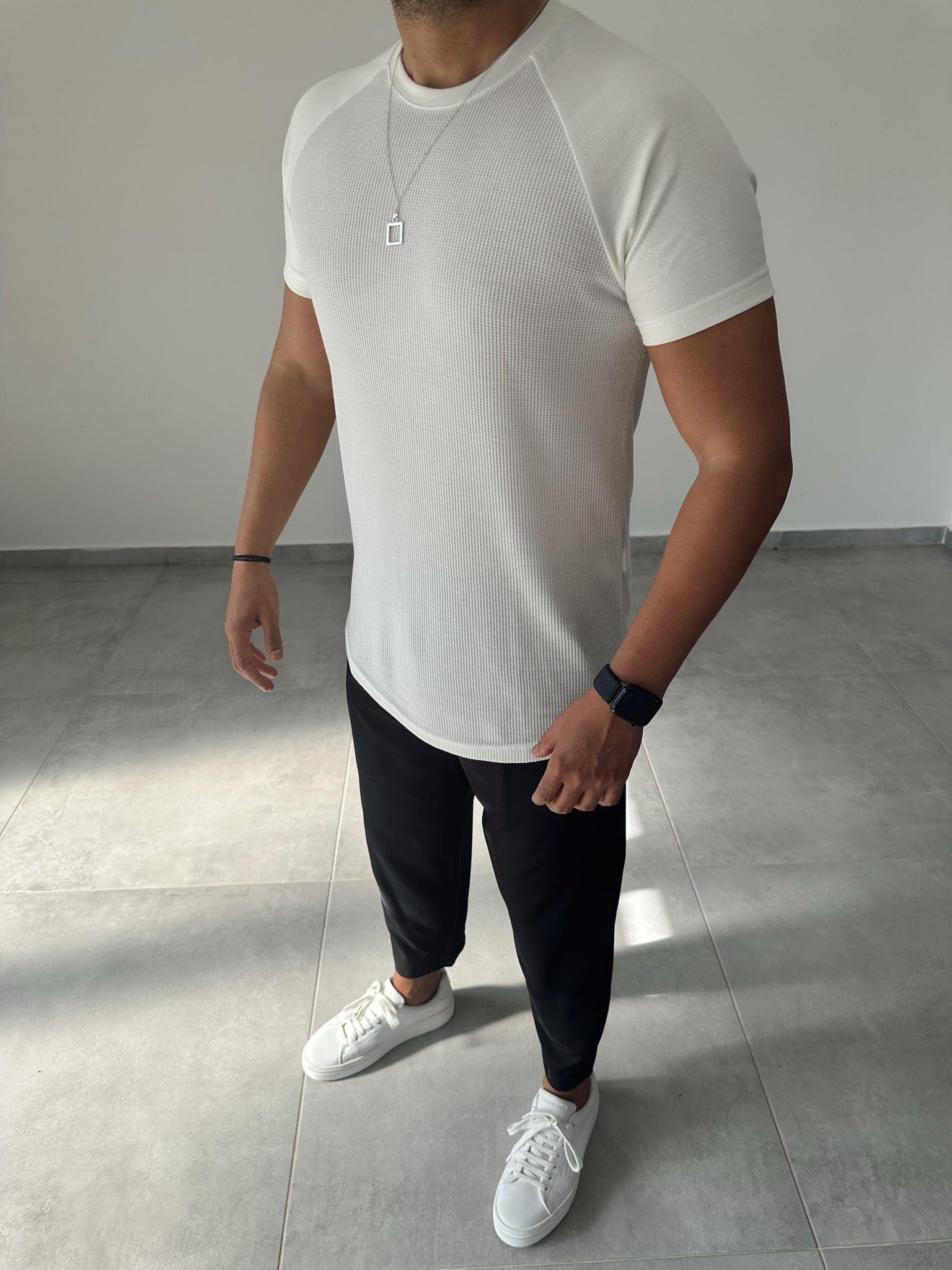 Beyaz Renk Reglan Kol Waffle Kumaş T-Shirt