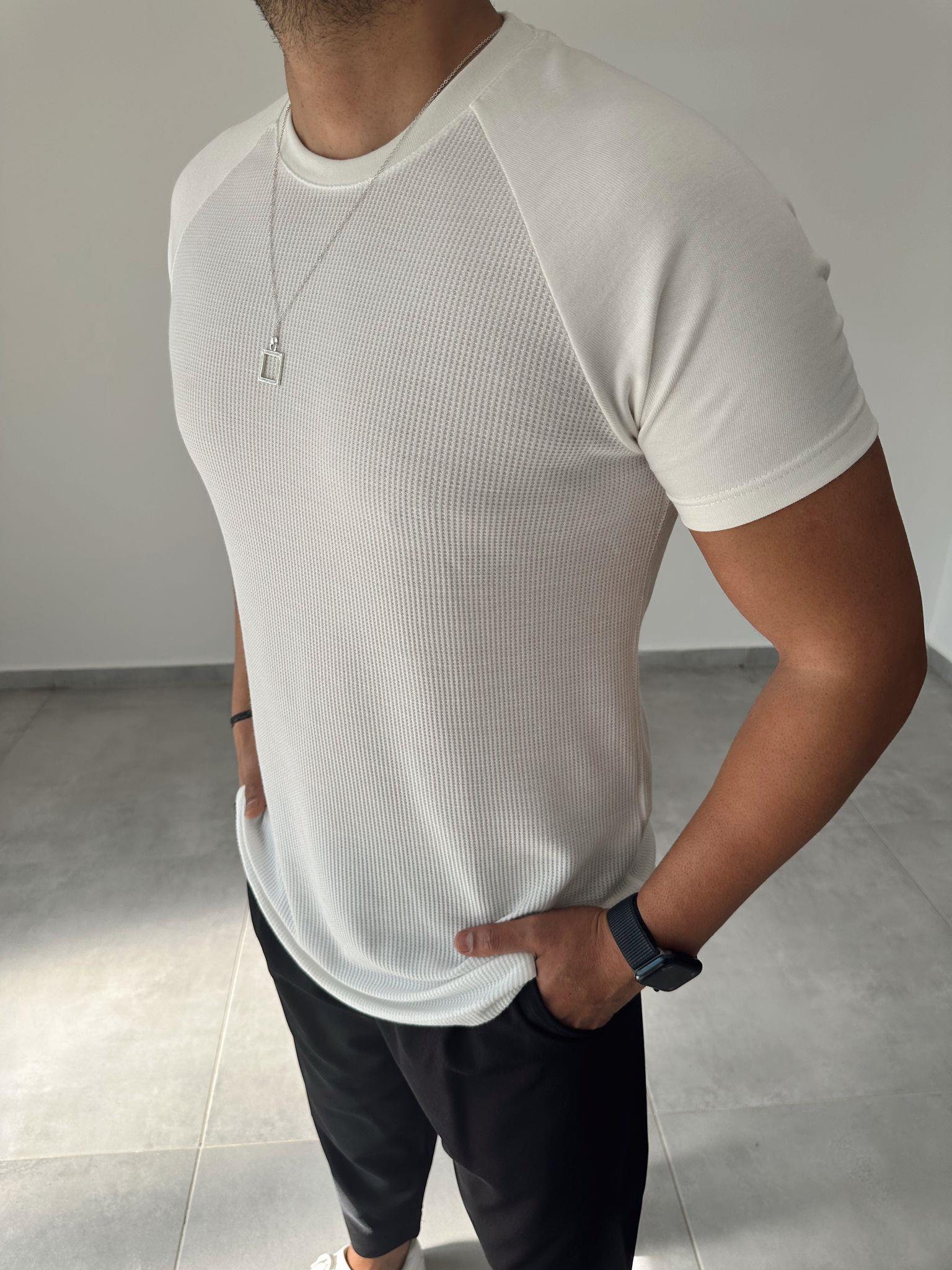 Beyaz Renk Reglan Kol Waffle Kumaş T-Shirt