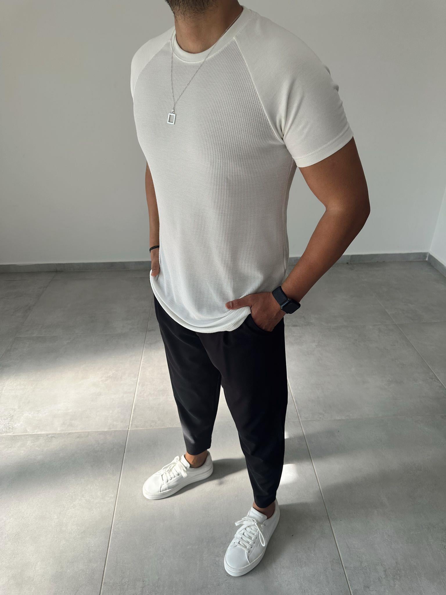Beyaz Renk Reglan Kol Waffle Kumaş T-Shirt