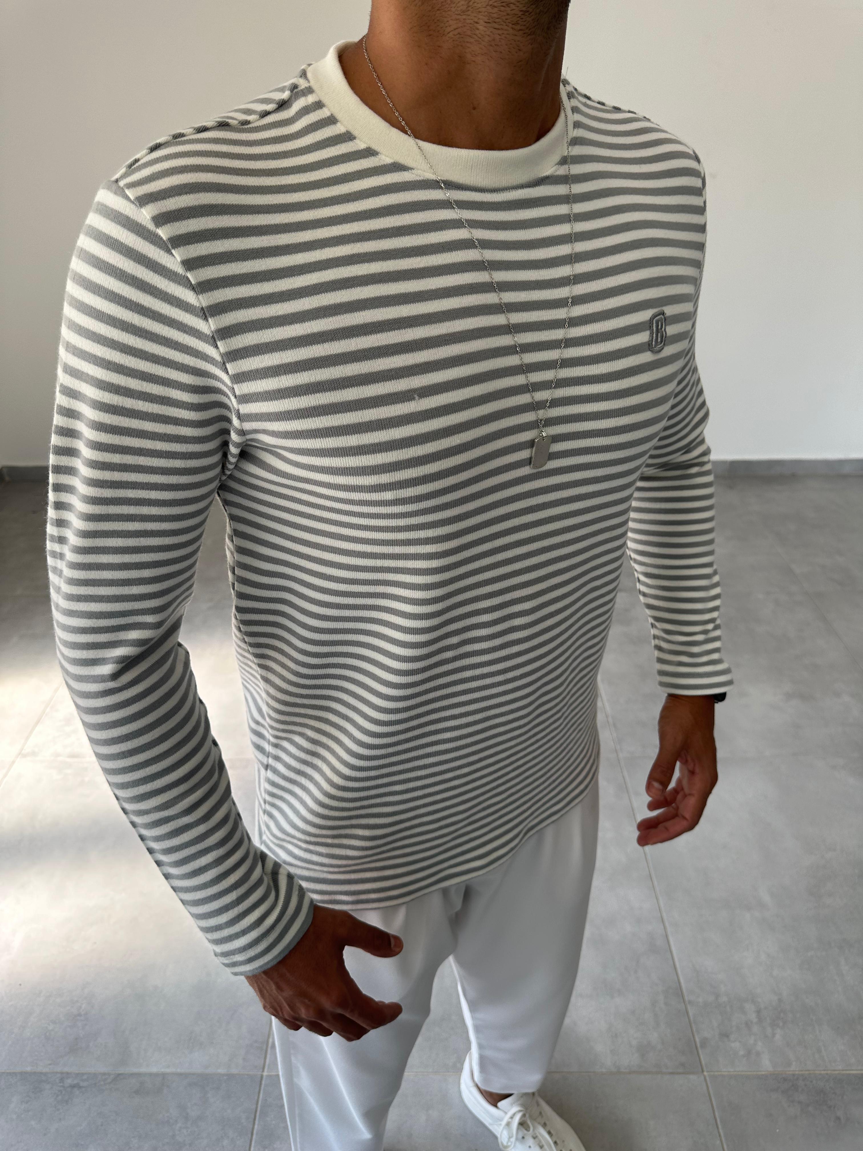 Beyaza Gri Çizgili Basic Sweatshirt