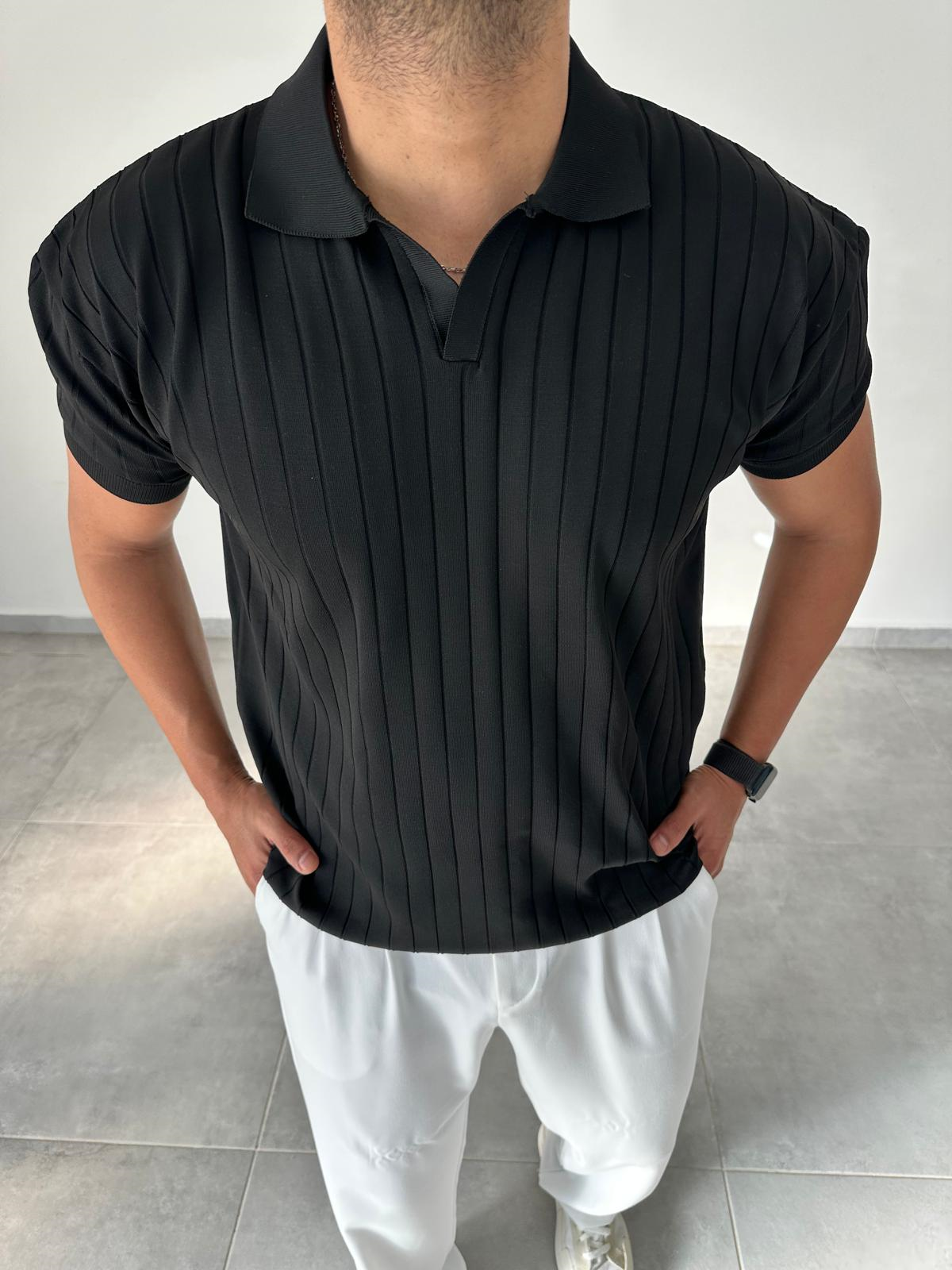 Siyah Renk Şerit Detaylı Polo Yaka T-Shirt