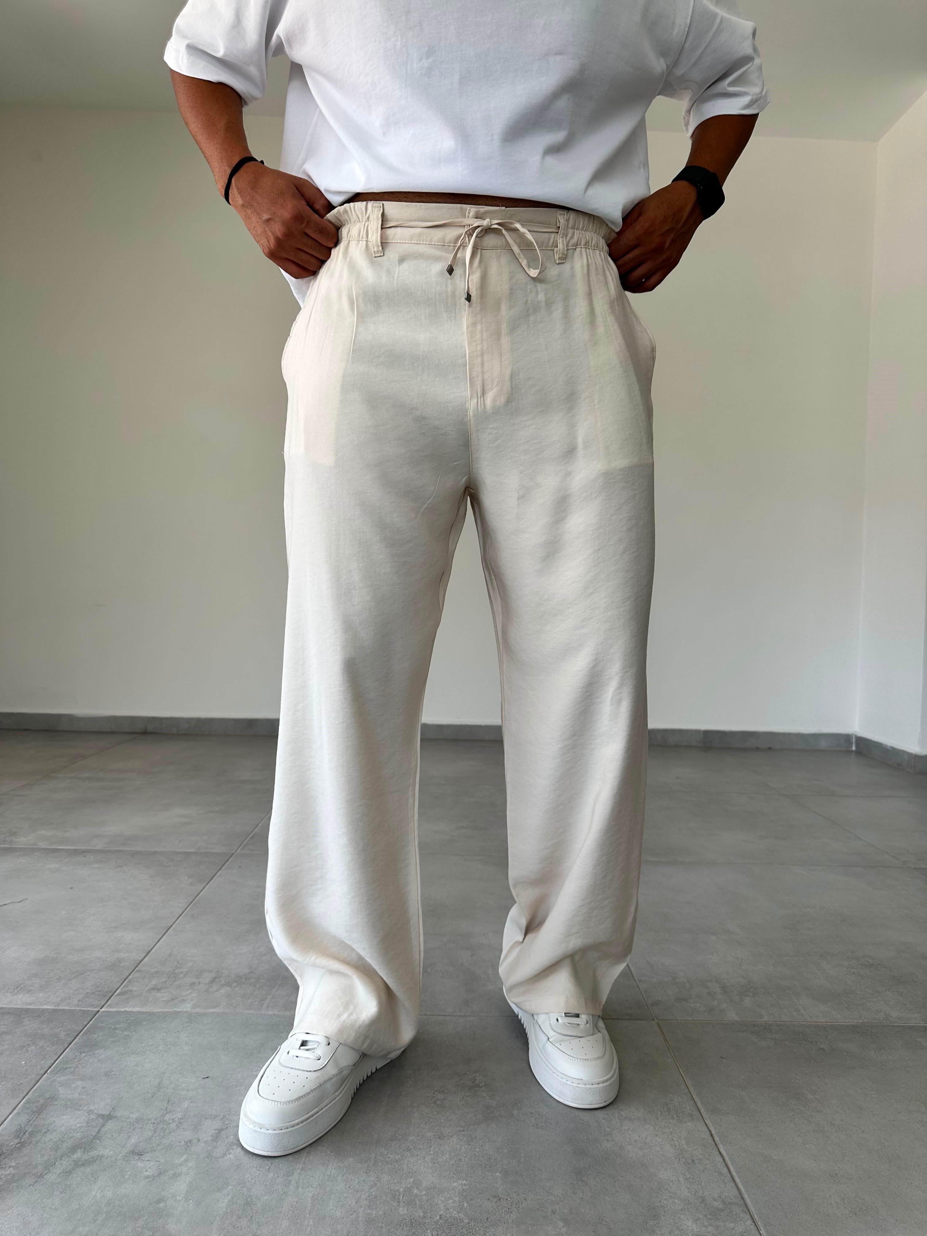 Tensel Kumaş Bel Kısmı Lastik Ve Bağcık Detaylı Bej Renk Baggy Pantolon