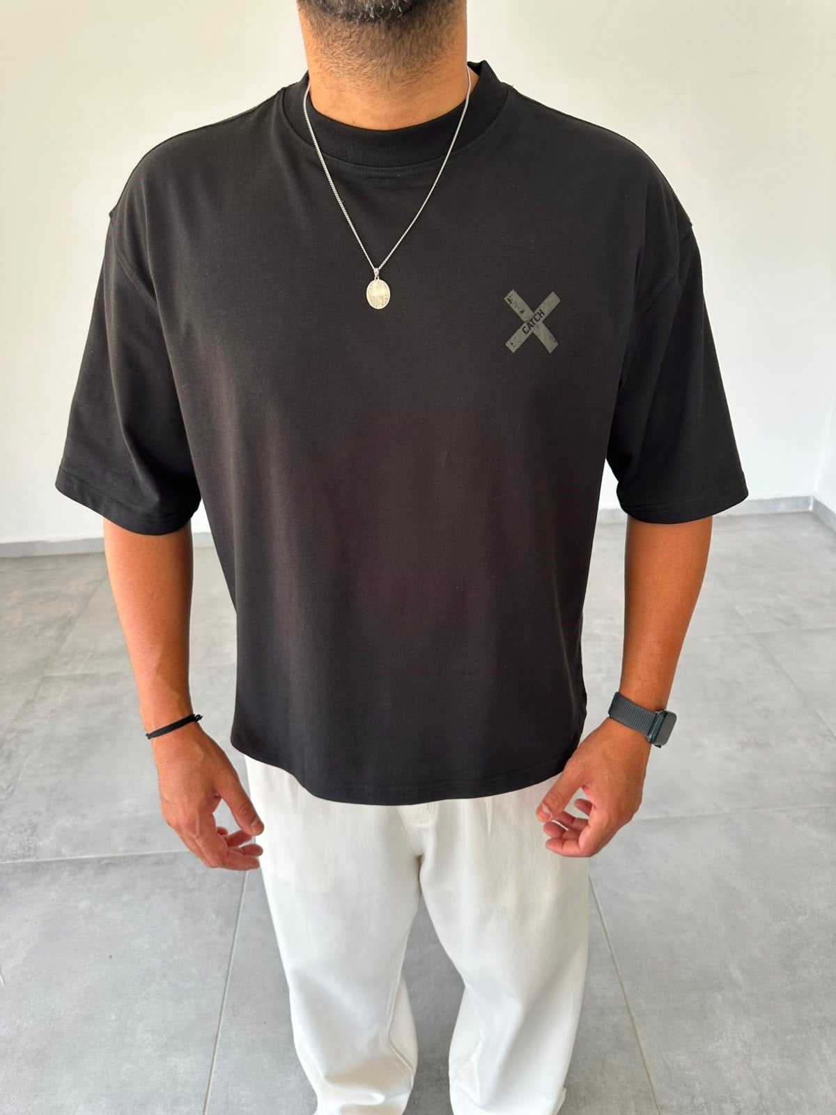 Siyah Renk Catch Baskılı Crop Fit Oversize T-Shirt