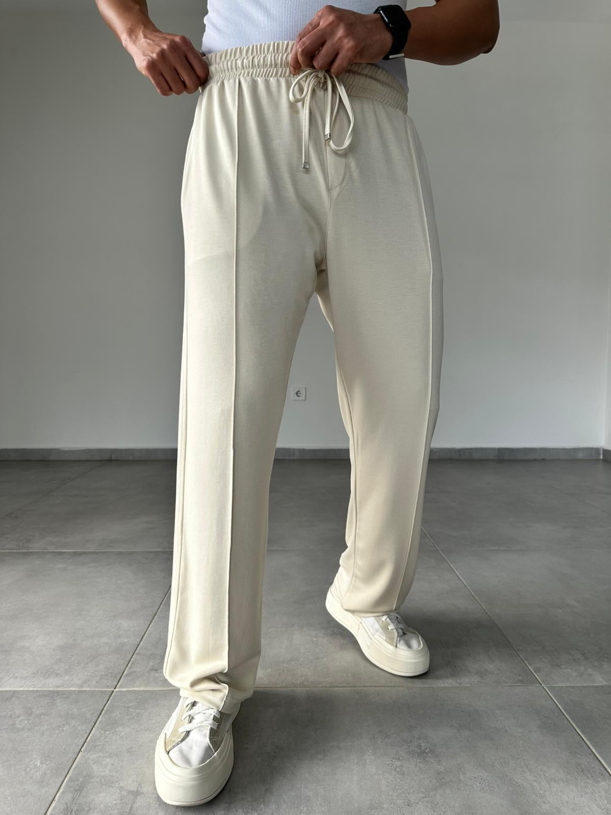 Bej Renk Modal Kumaş Ön Kısmı Çımalı Basic Baggy Pantolon