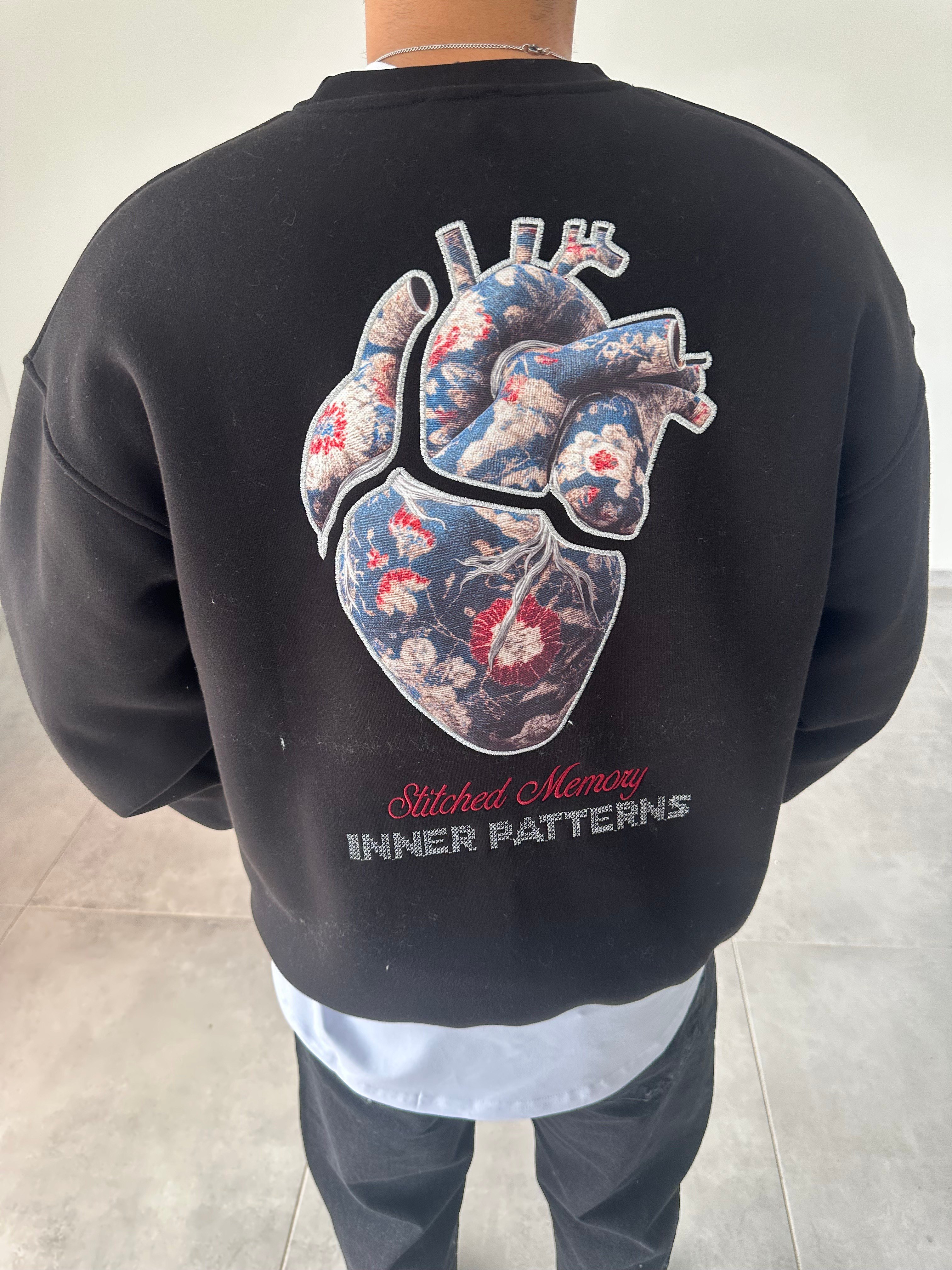 Siyah Renk Stitched Memory Nakış Detaylı Sweatshirt