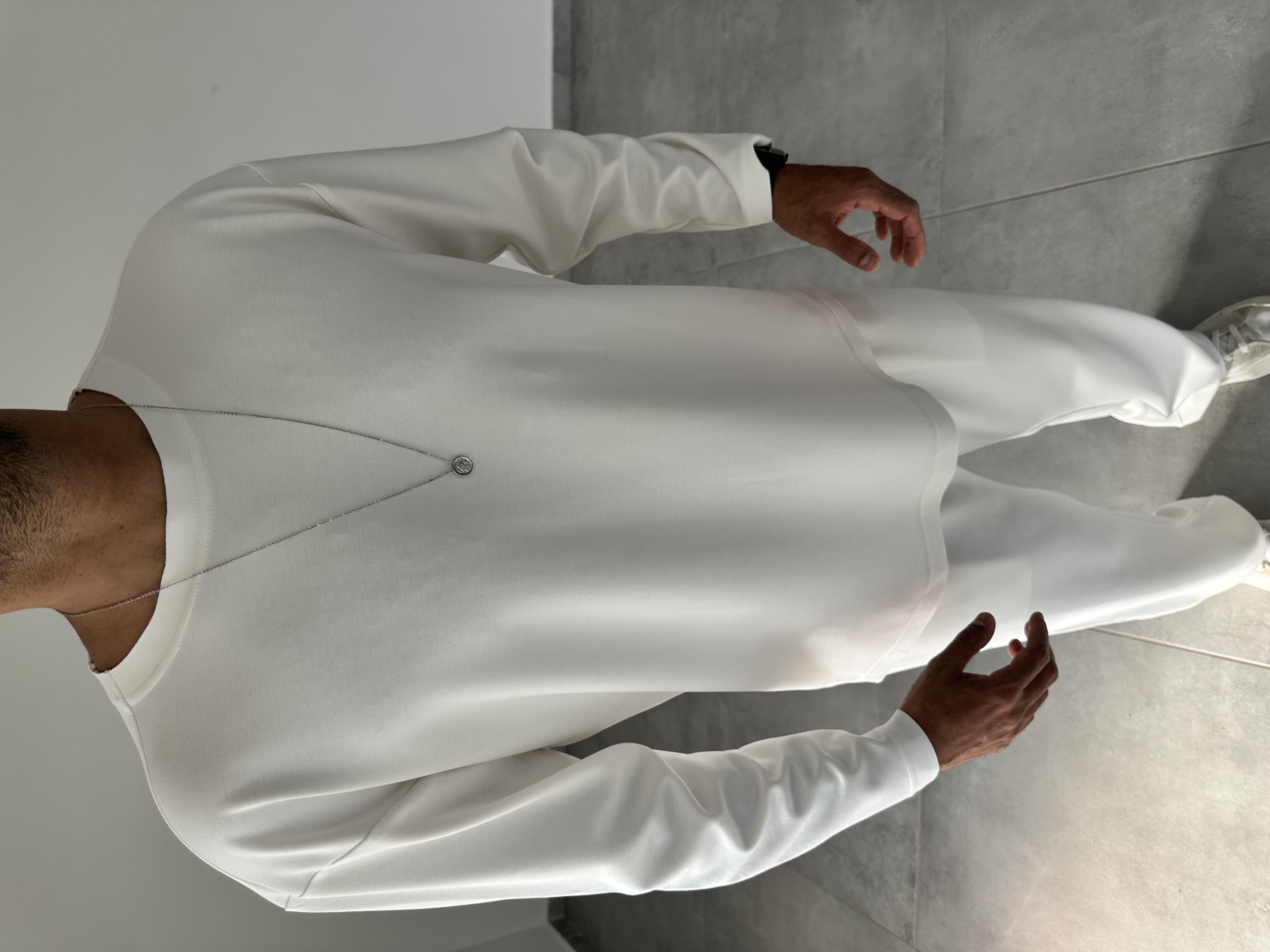 Beyaz Renk Oys Kumaş Oversize Kesim Sweatshirt