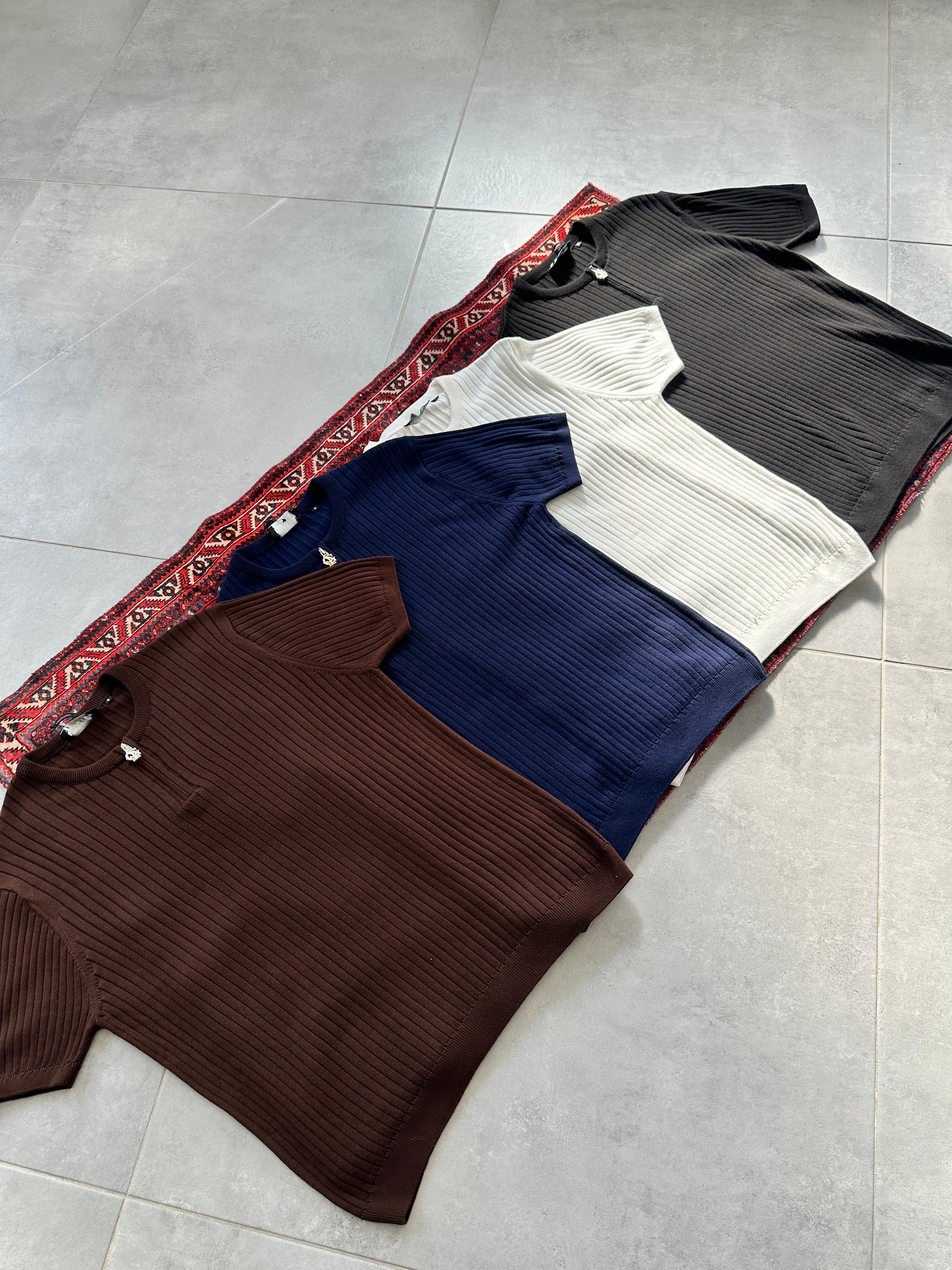 Beyaz Renk Fermuar Detaylı Premium Kalite Basic Triko T-Shirt